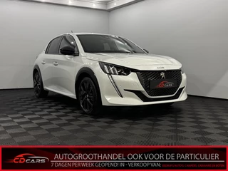 Peugeot 208 1.2 PureTech GT Half leder, Camera, Navi, Virtual desk, Keyless start, Rijstrook correctie, Cruise control, 1 jaar garantie