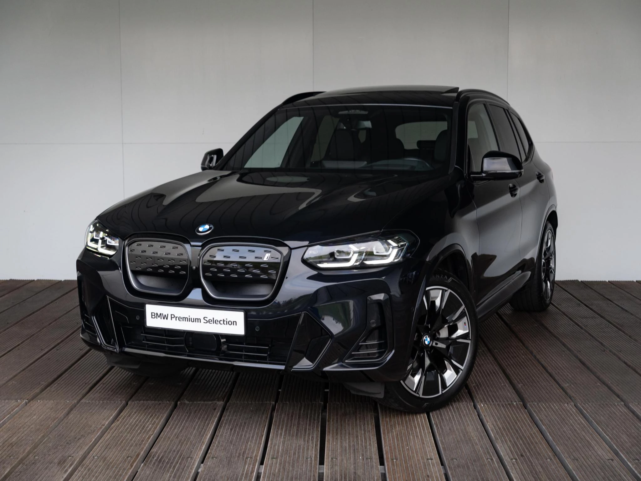 Hoofdafbeelding BMW iX3