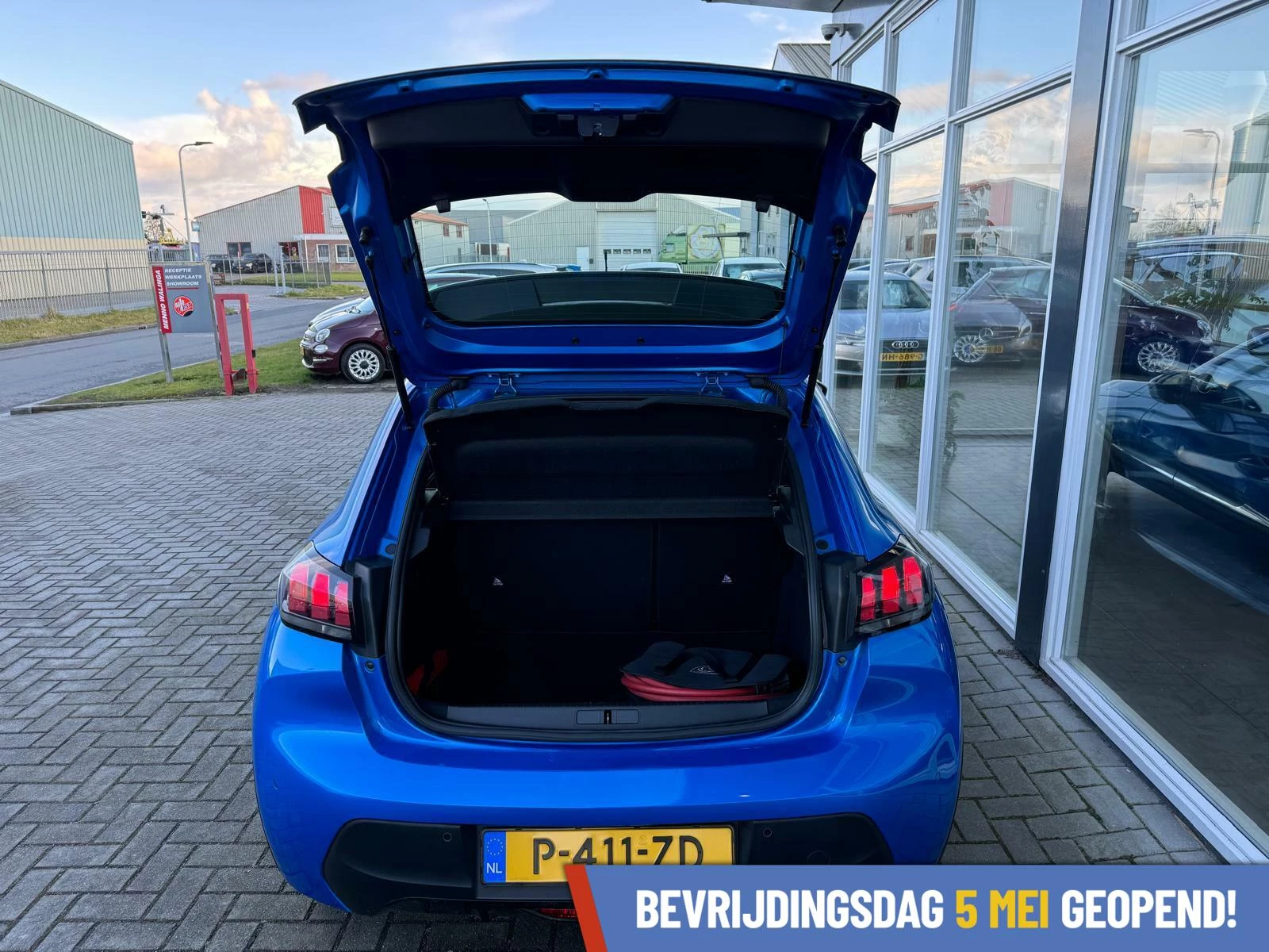 Hoofdafbeelding Peugeot e-208