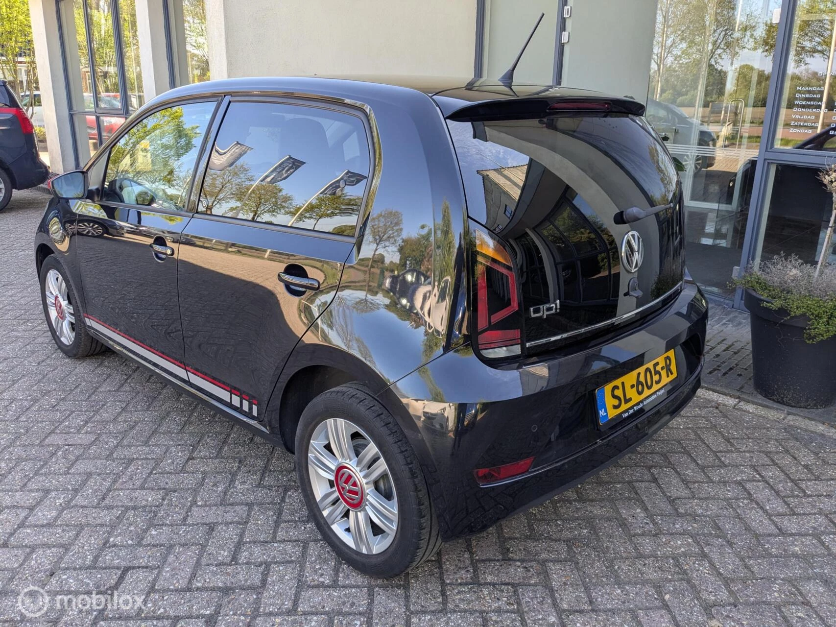 Hoofdafbeelding Volkswagen up!