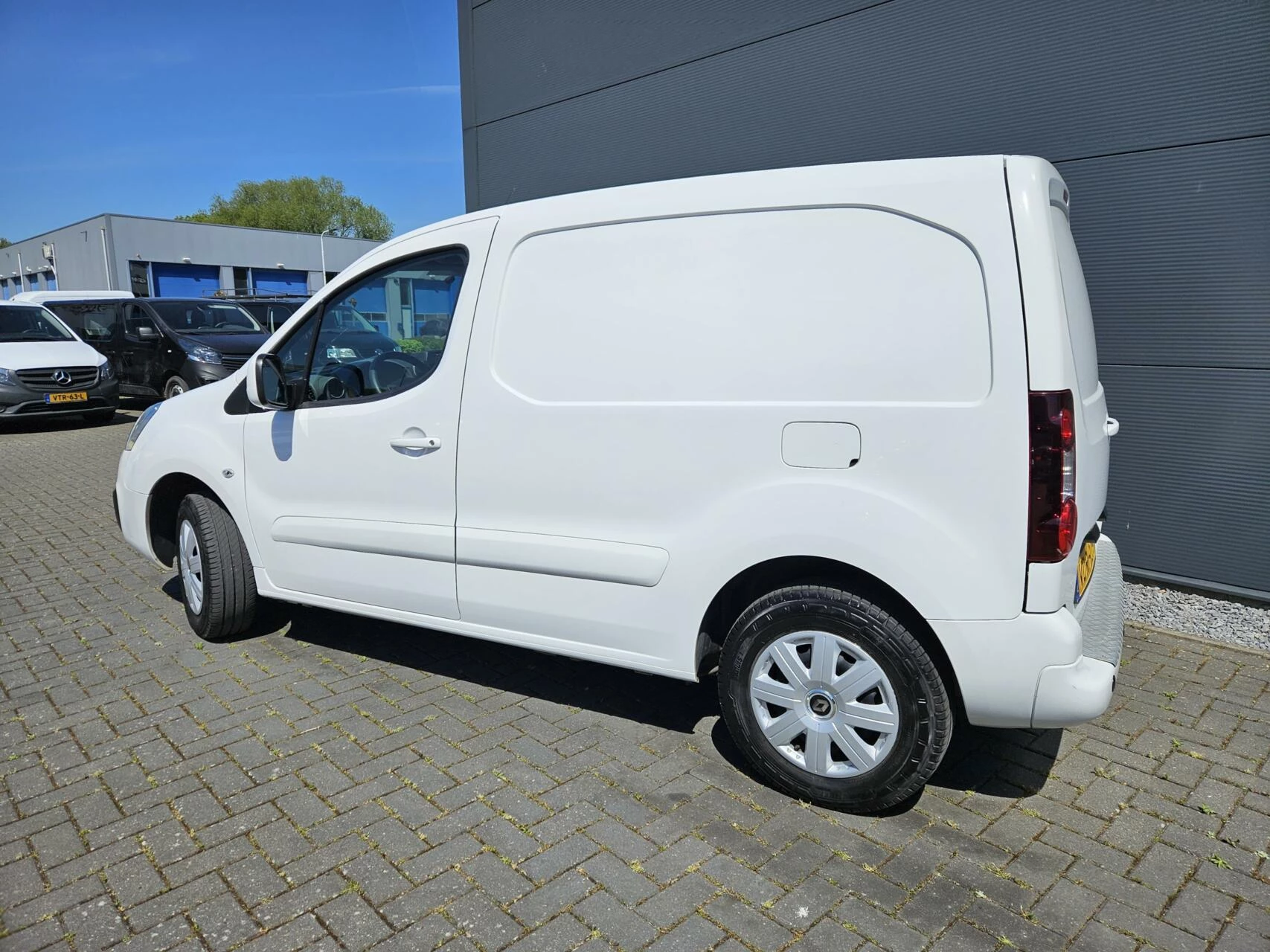 Hoofdafbeelding Peugeot Partner