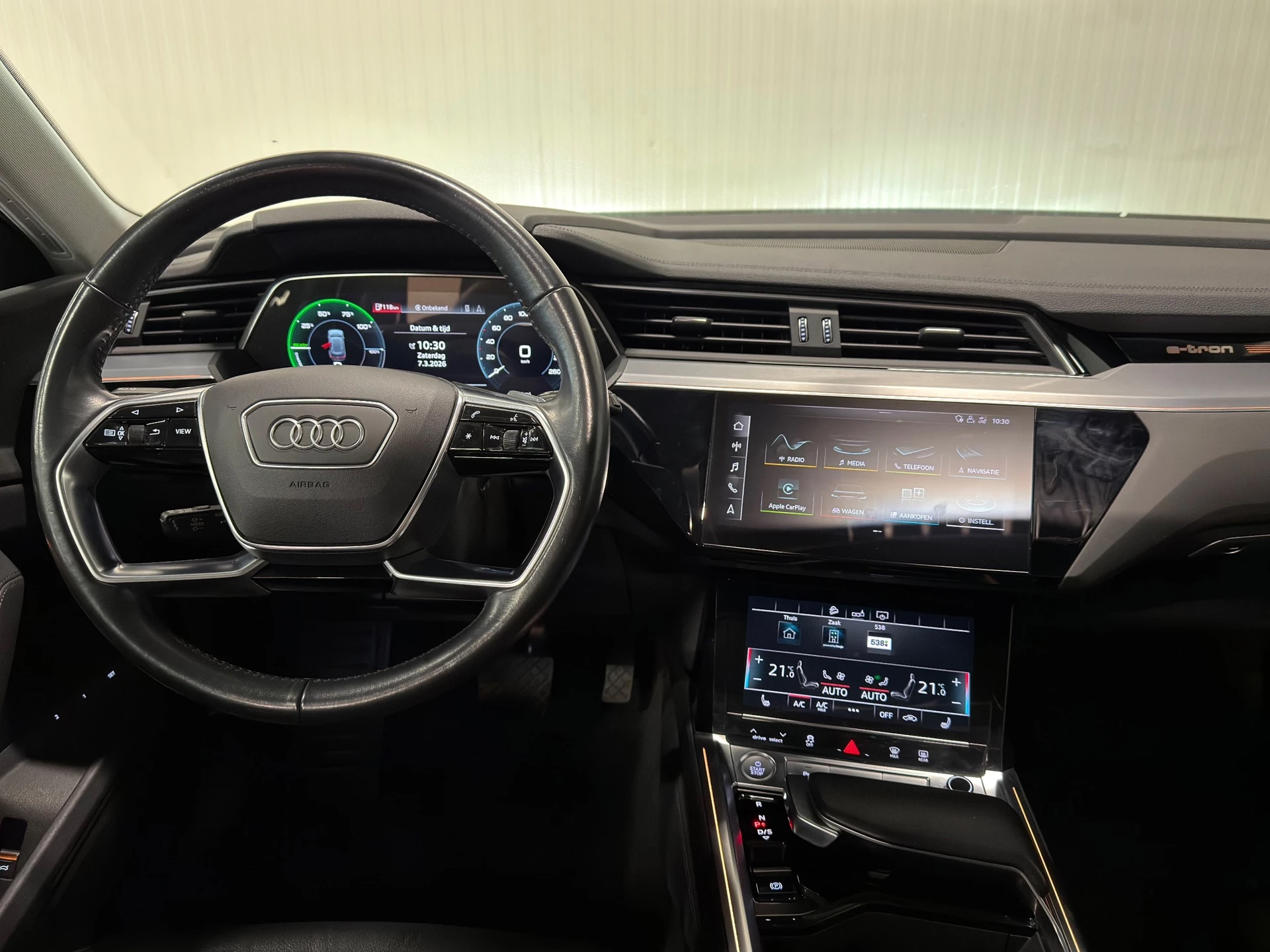 Hoofdafbeelding Audi e-tron