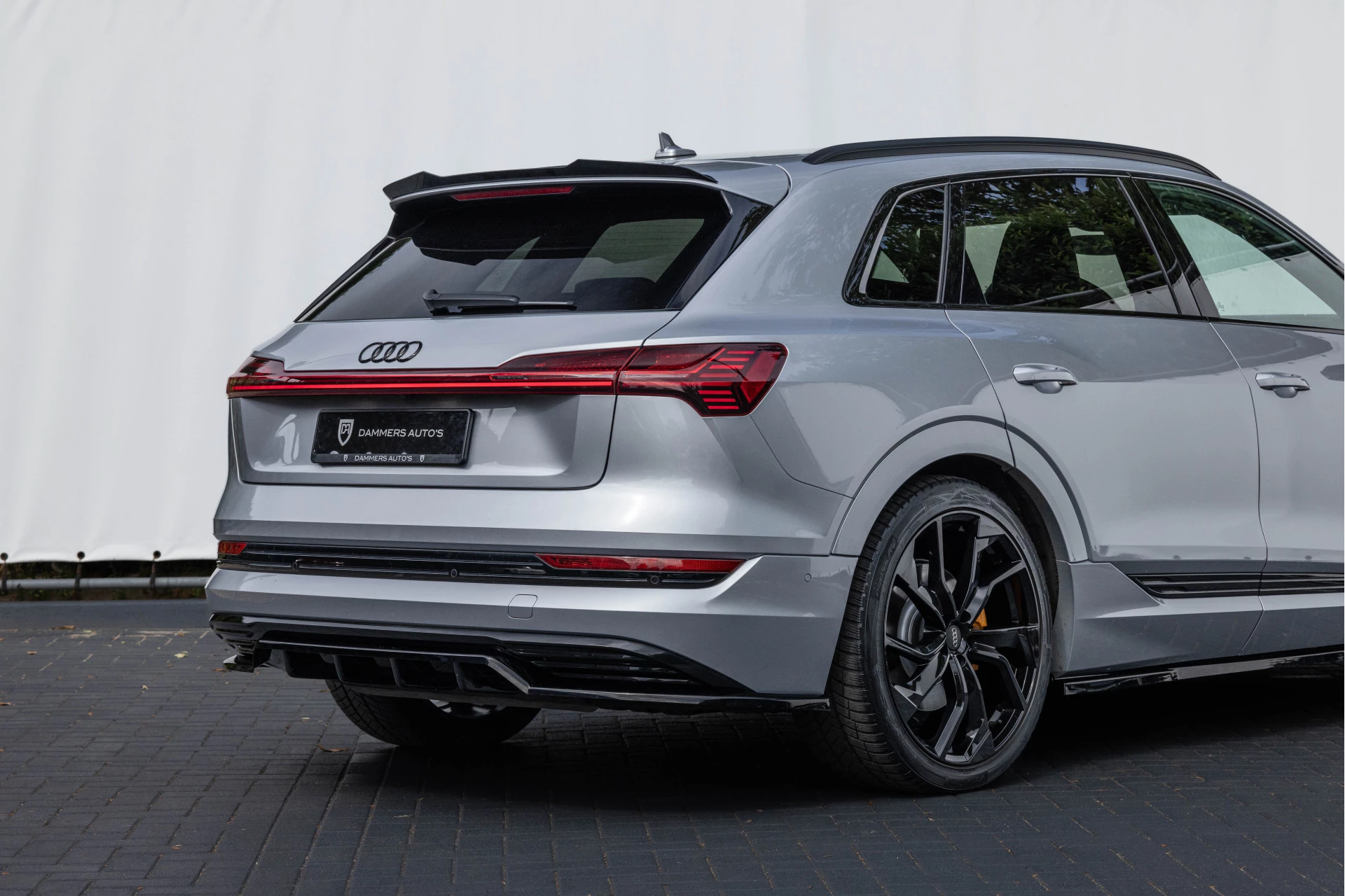 Hoofdafbeelding Audi e-tron