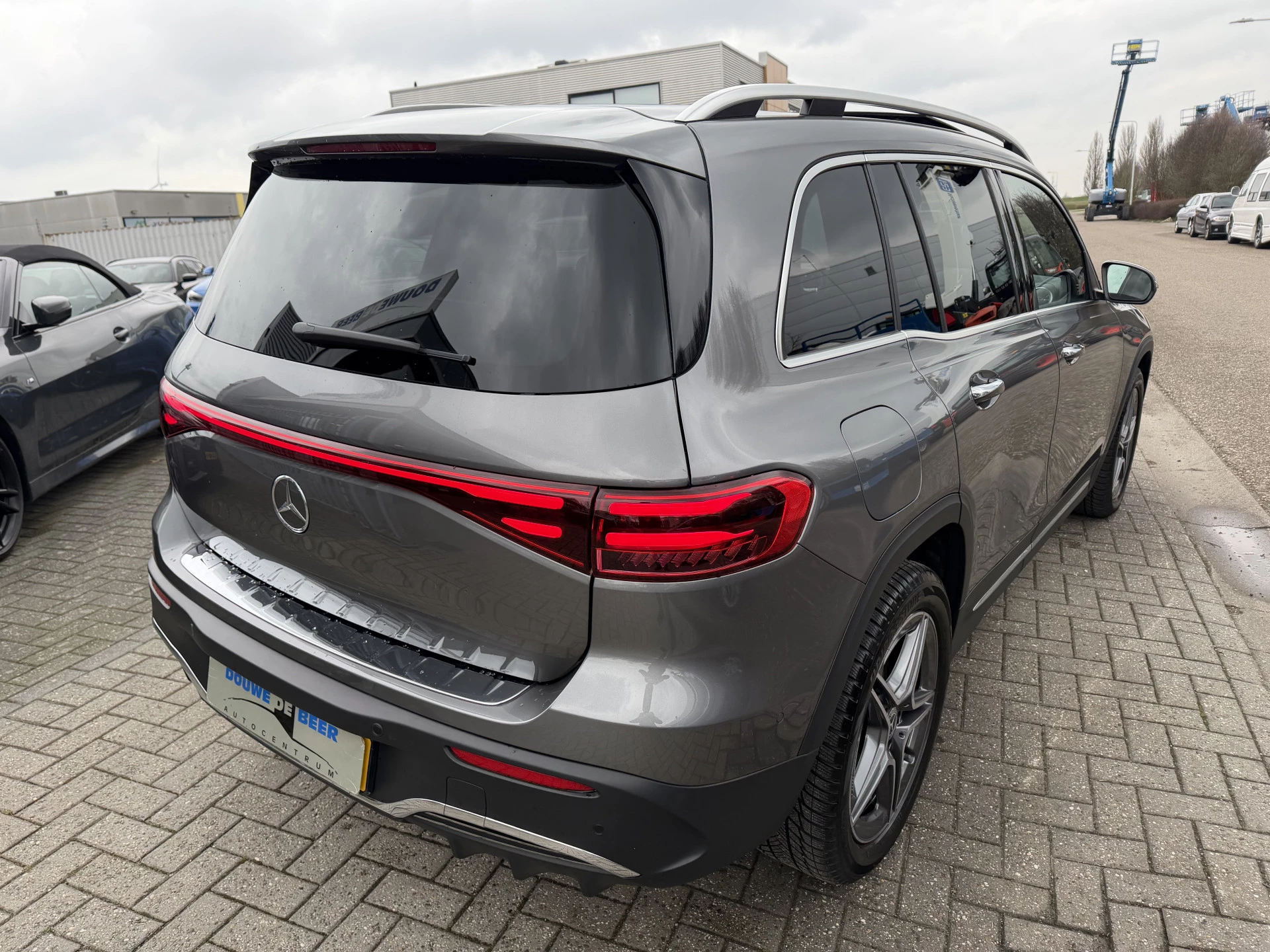 Hoofdafbeelding Mercedes-Benz EQB