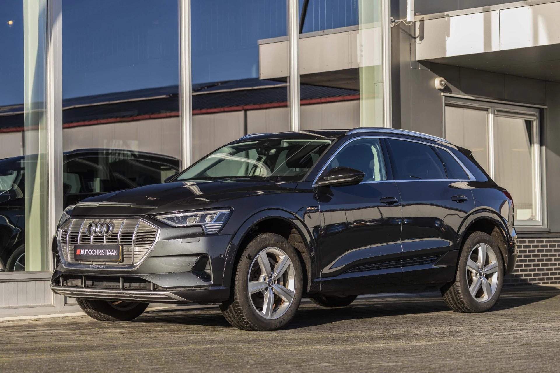 Hoofdafbeelding Audi e-tron