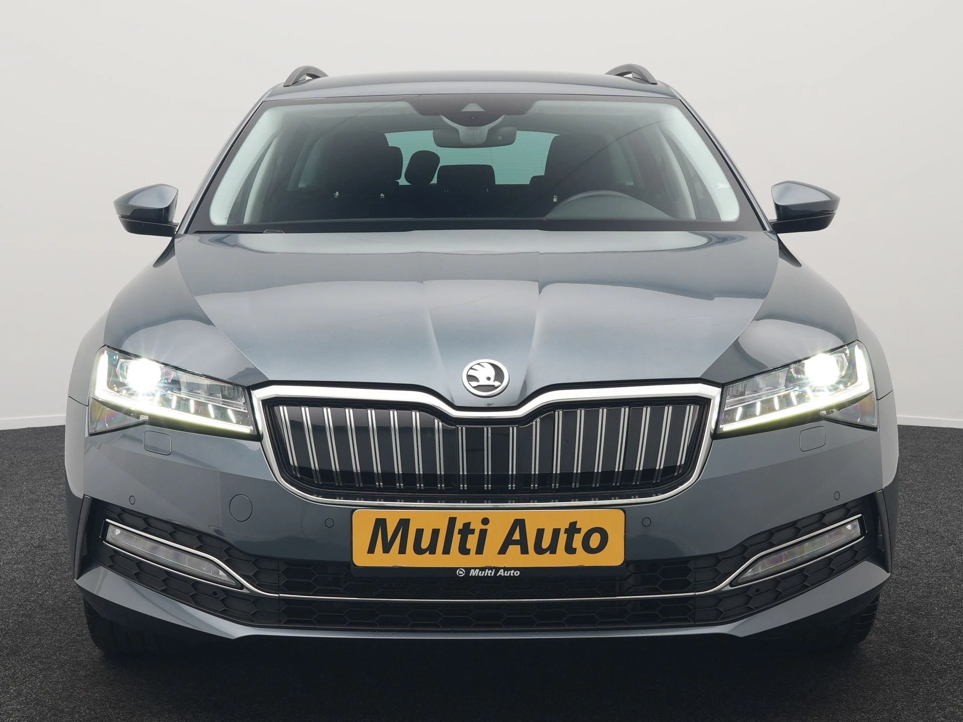 Hoofdafbeelding Škoda Superb