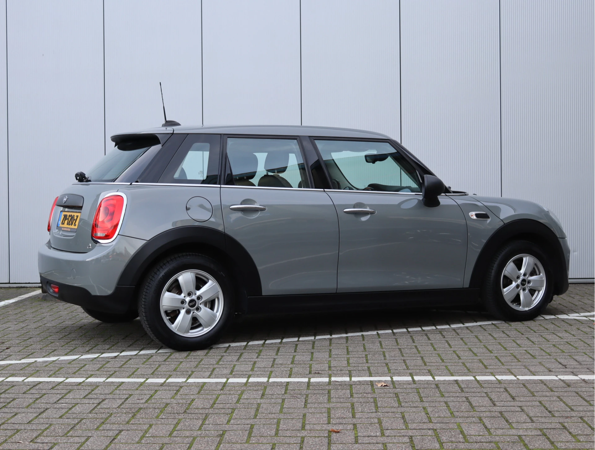 Hoofdafbeelding MINI One