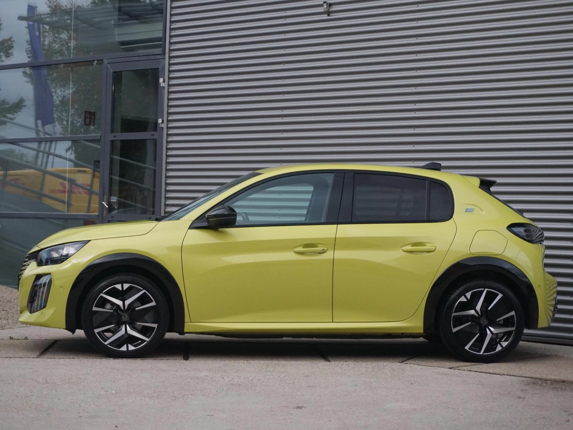 Hoofdafbeelding Peugeot e-208