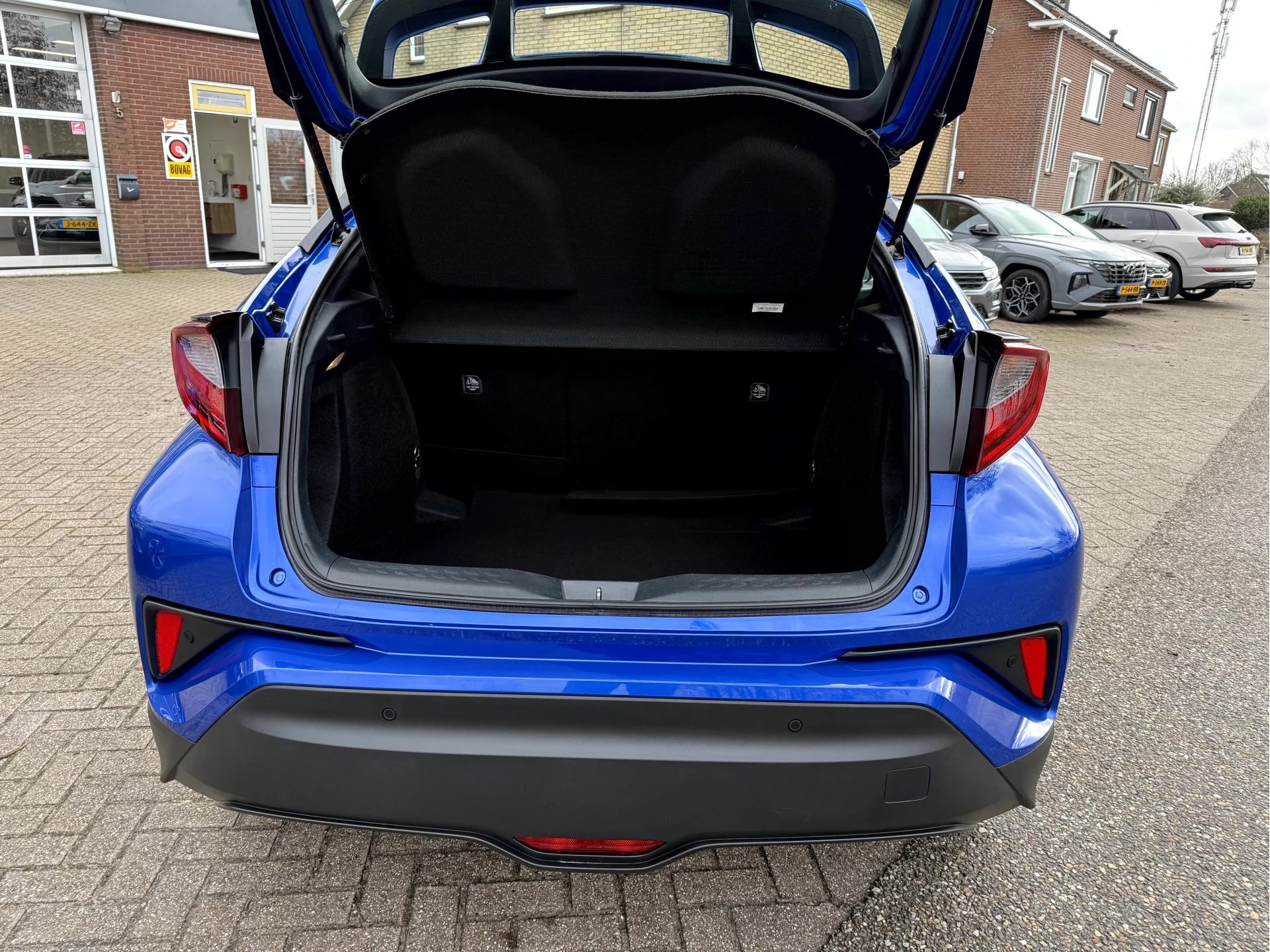 Hoofdafbeelding Toyota C-HR