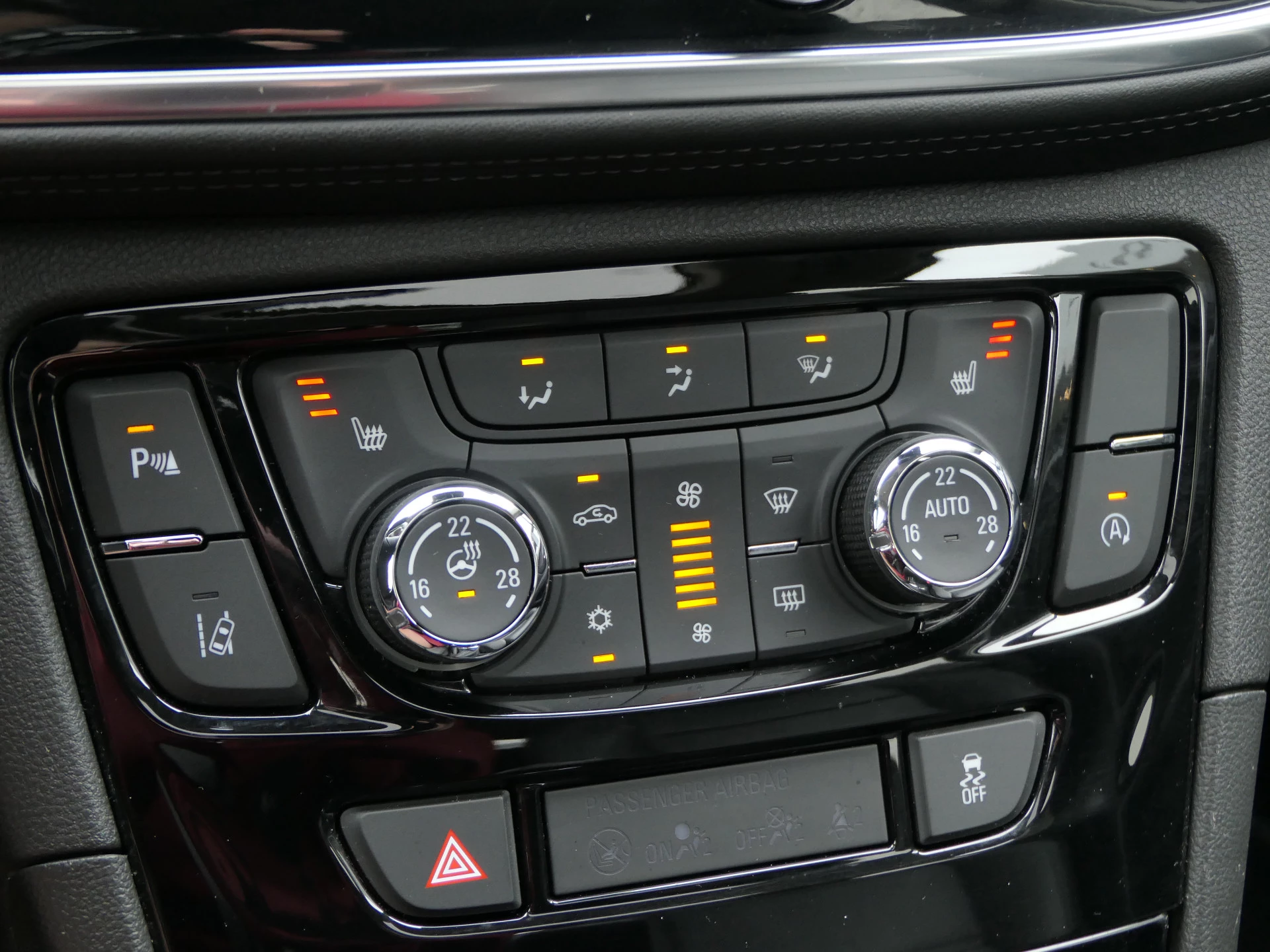 Hoofdafbeelding Opel Mokka X