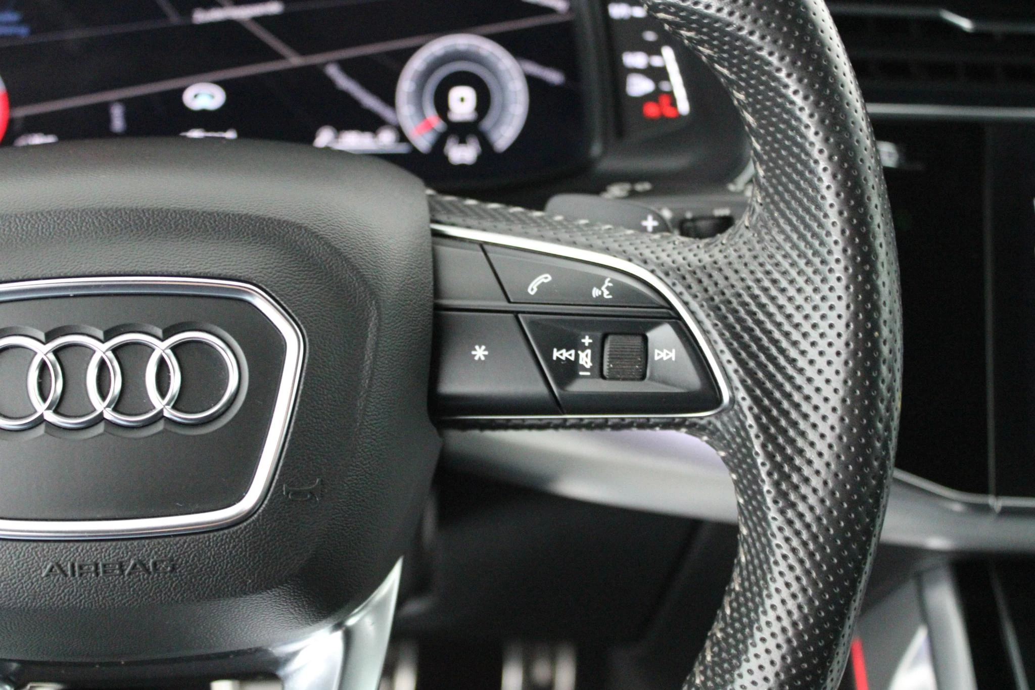 Hoofdafbeelding Audi Q8