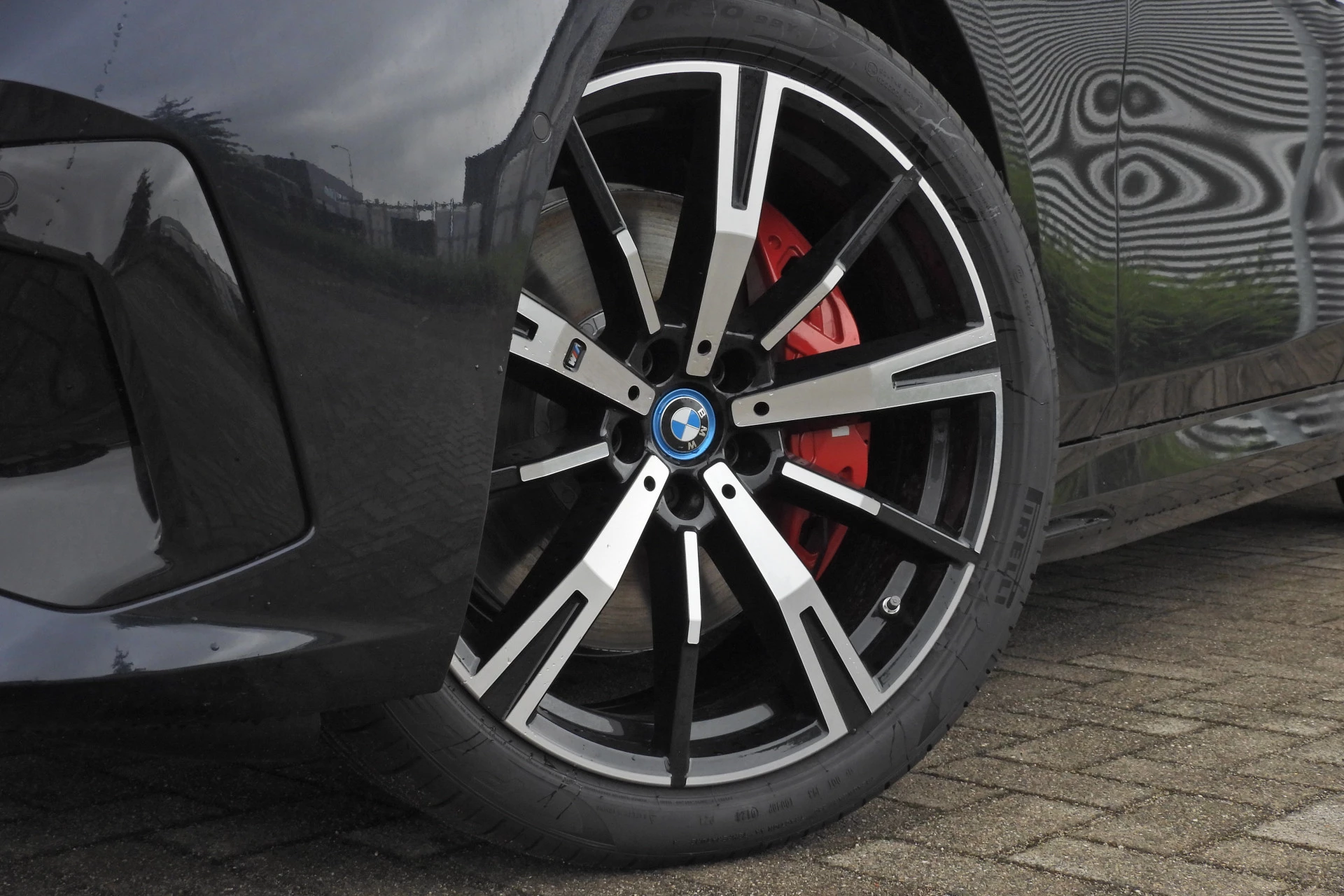 Hoofdafbeelding BMW i5