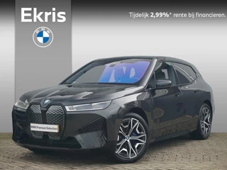 BMW iX xDrive40 Sportpakket 22'' / Panoramadak / Harman Kardon / Trekhaak