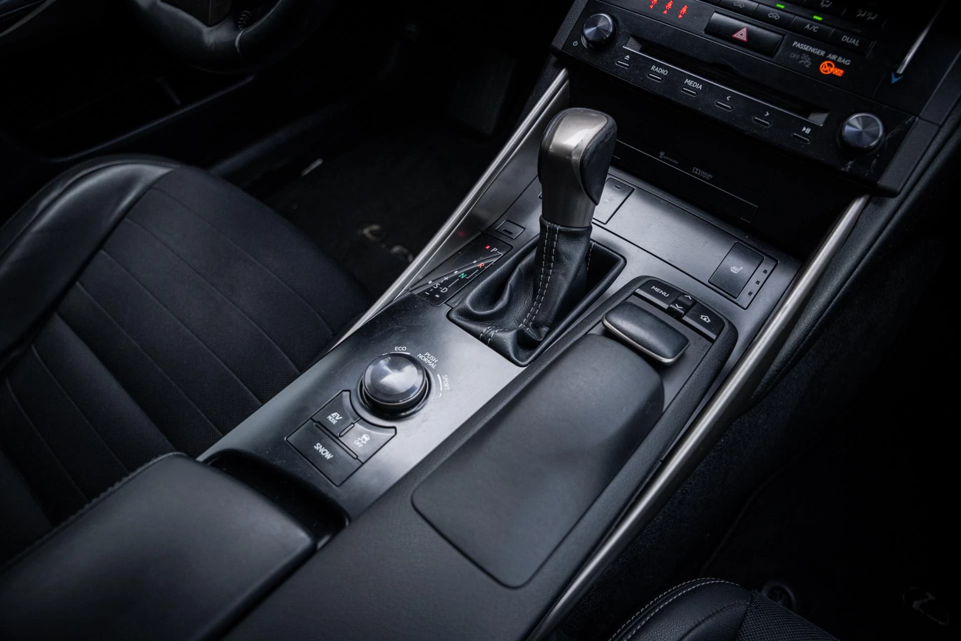 Hoofdafbeelding Lexus IS