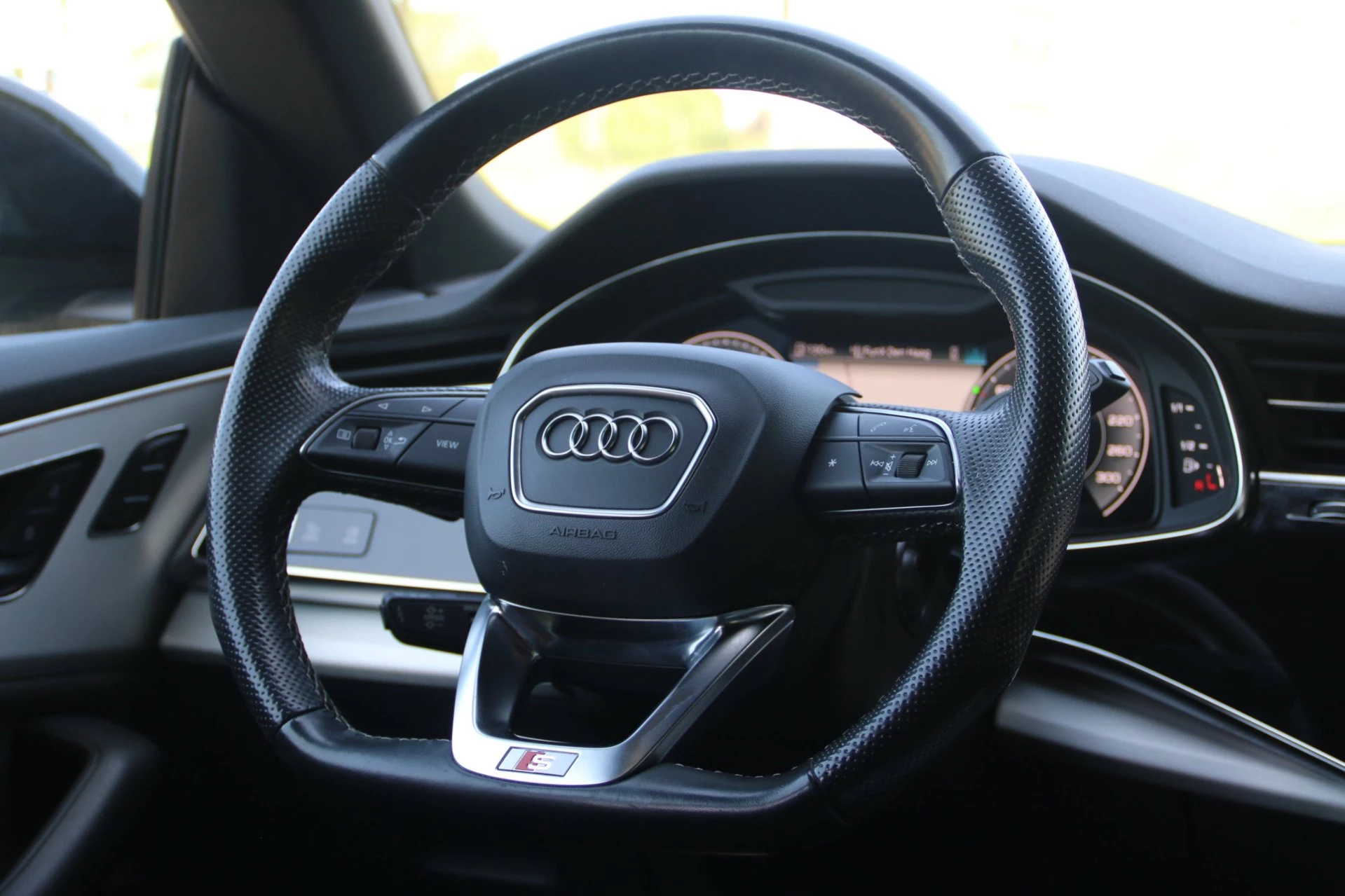 Hoofdafbeelding Audi Q8
