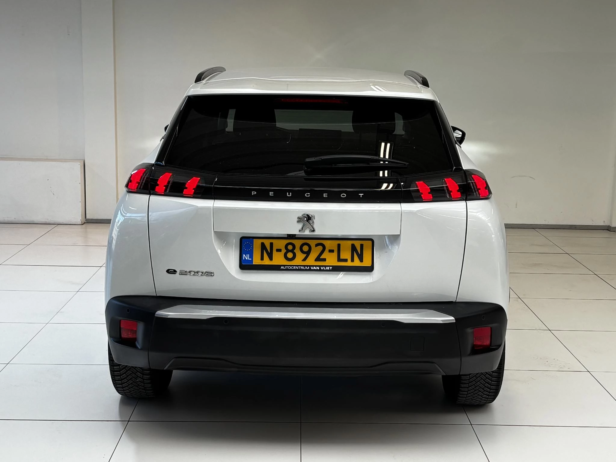 Hoofdafbeelding Peugeot e-2008