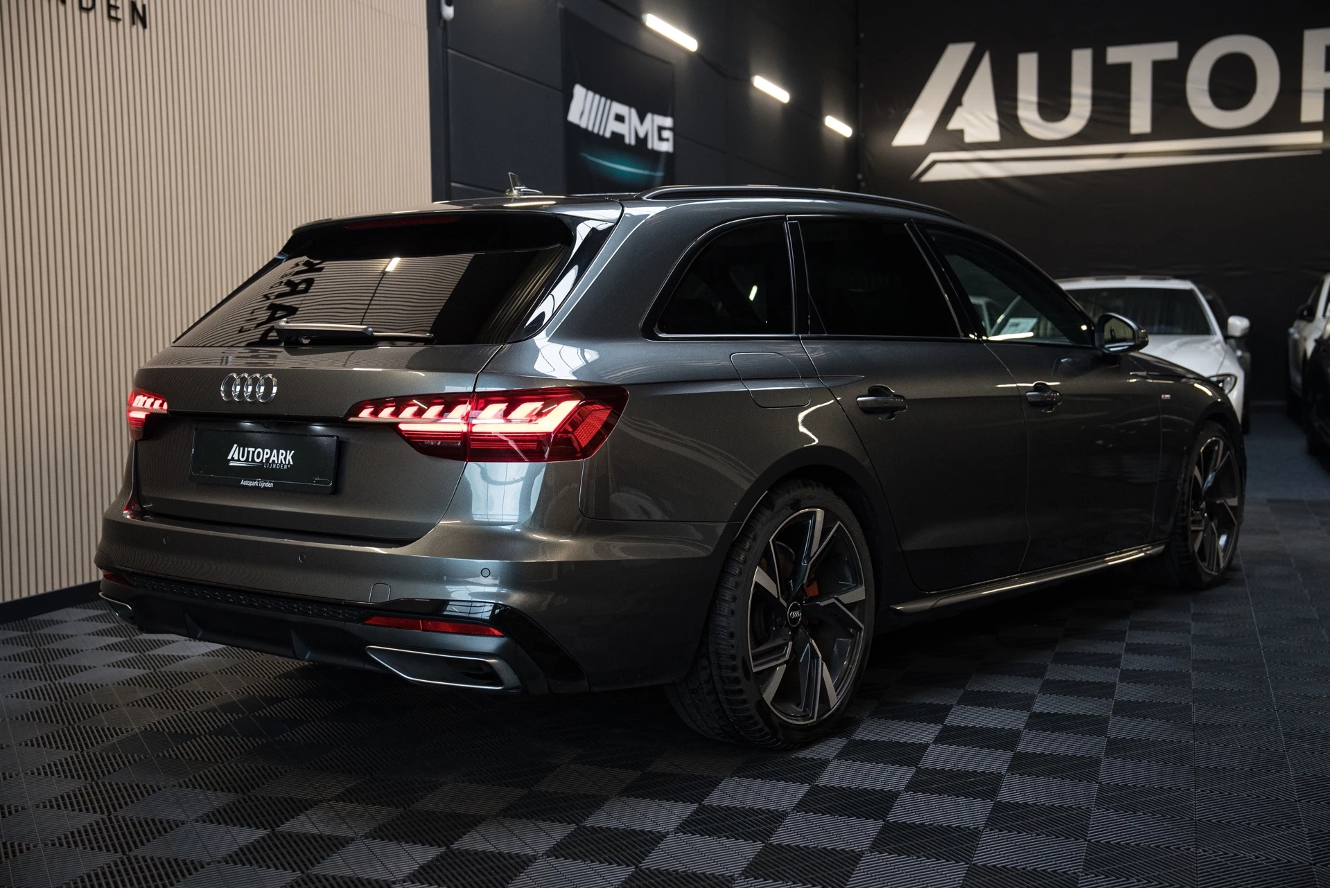 Hoofdafbeelding Audi A4
