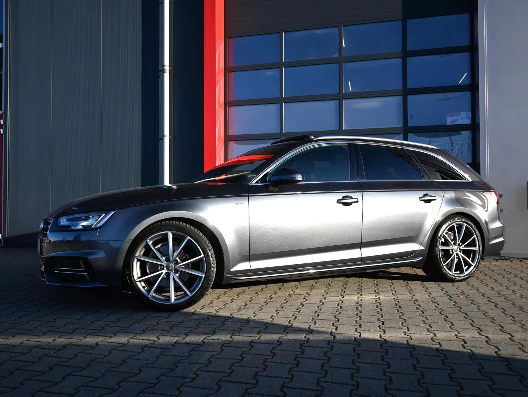 Hoofdafbeelding Audi A4