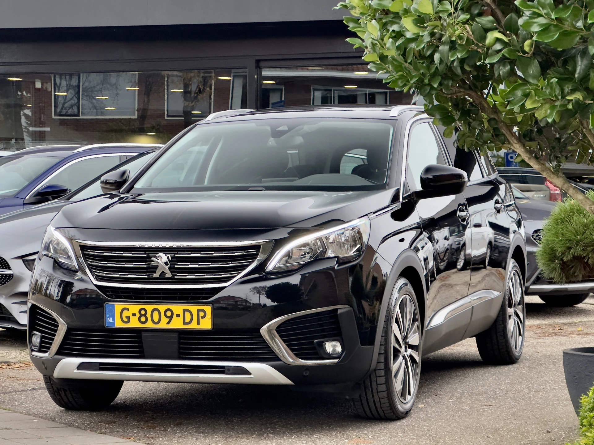 Hoofdafbeelding Peugeot 5008