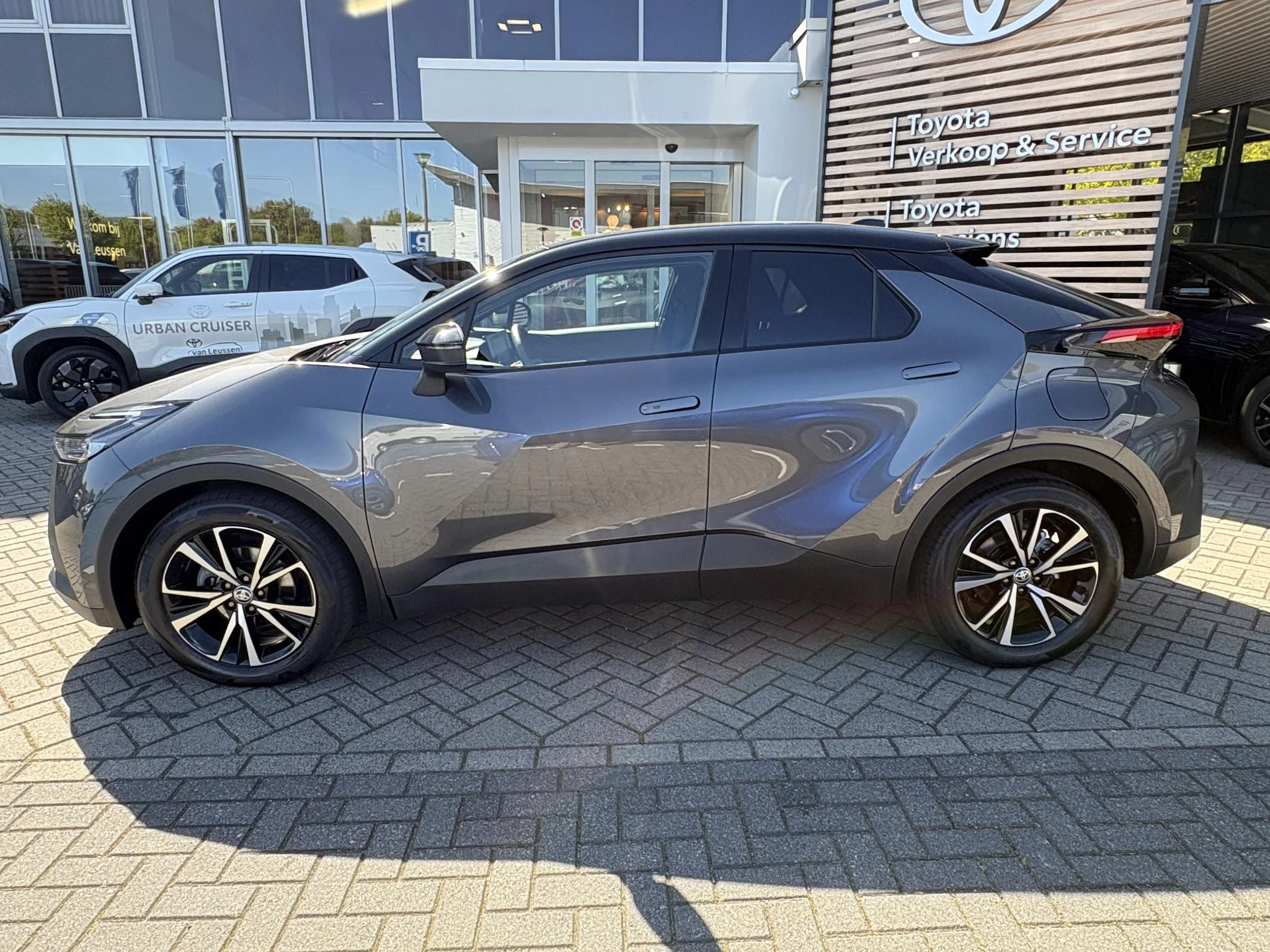 Hoofdafbeelding Toyota C-HR