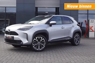 Hoofdafbeelding Toyota Yaris Cross Toyota Yaris Cross 1.5 Hybrid Executive / Panodak /360gr Camera /Elektr. A-Klep/ Head-up/ Trekhaak afnb.//18 Inch LM/Navi