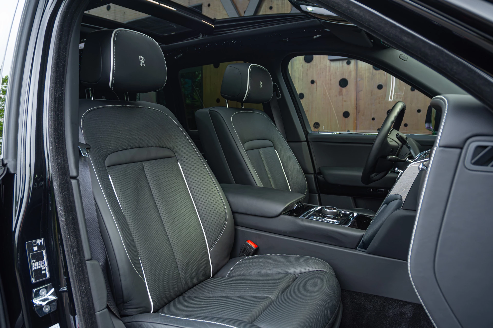 Hoofdafbeelding Rolls-Royce Cullinan