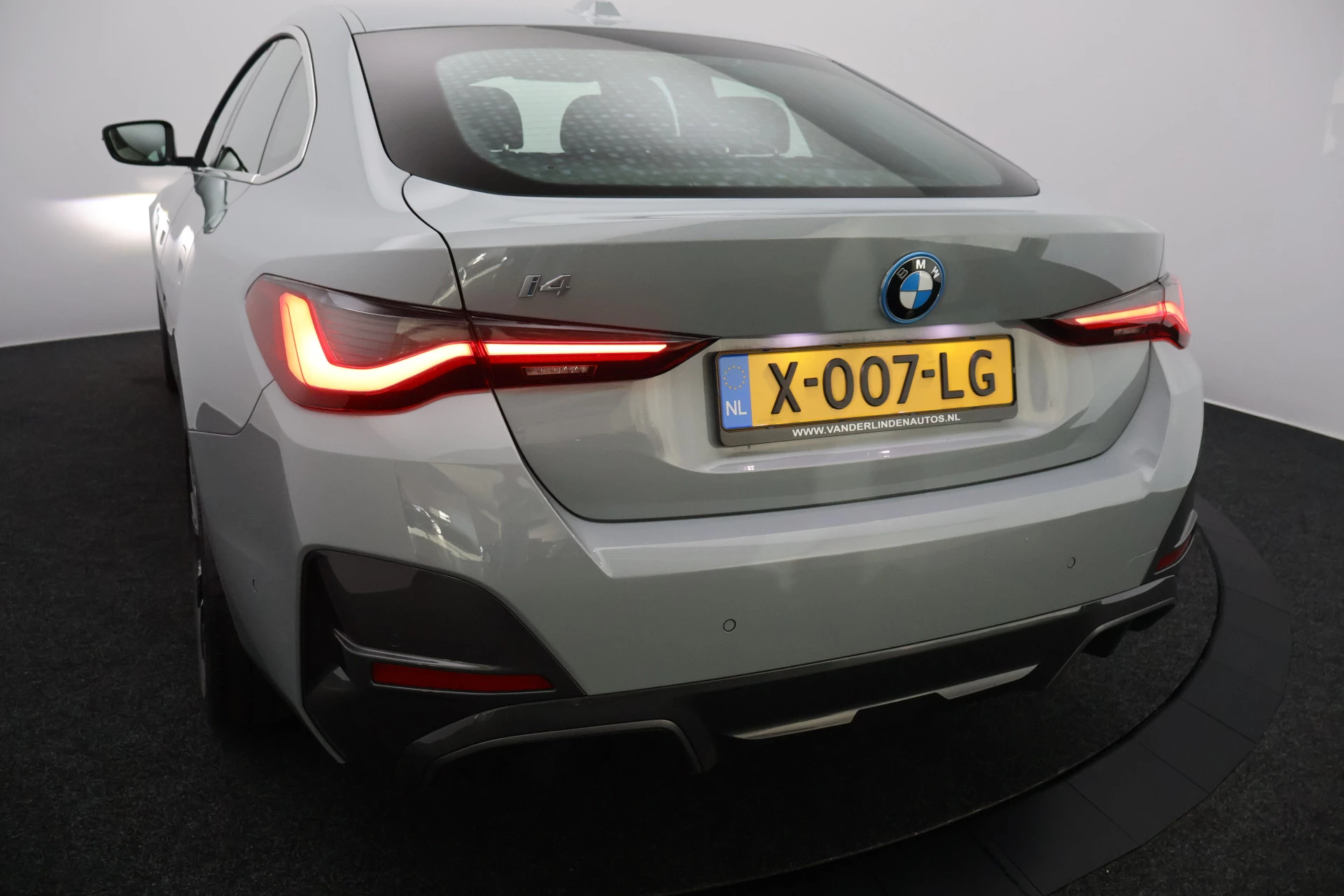 Hoofdafbeelding BMW i4