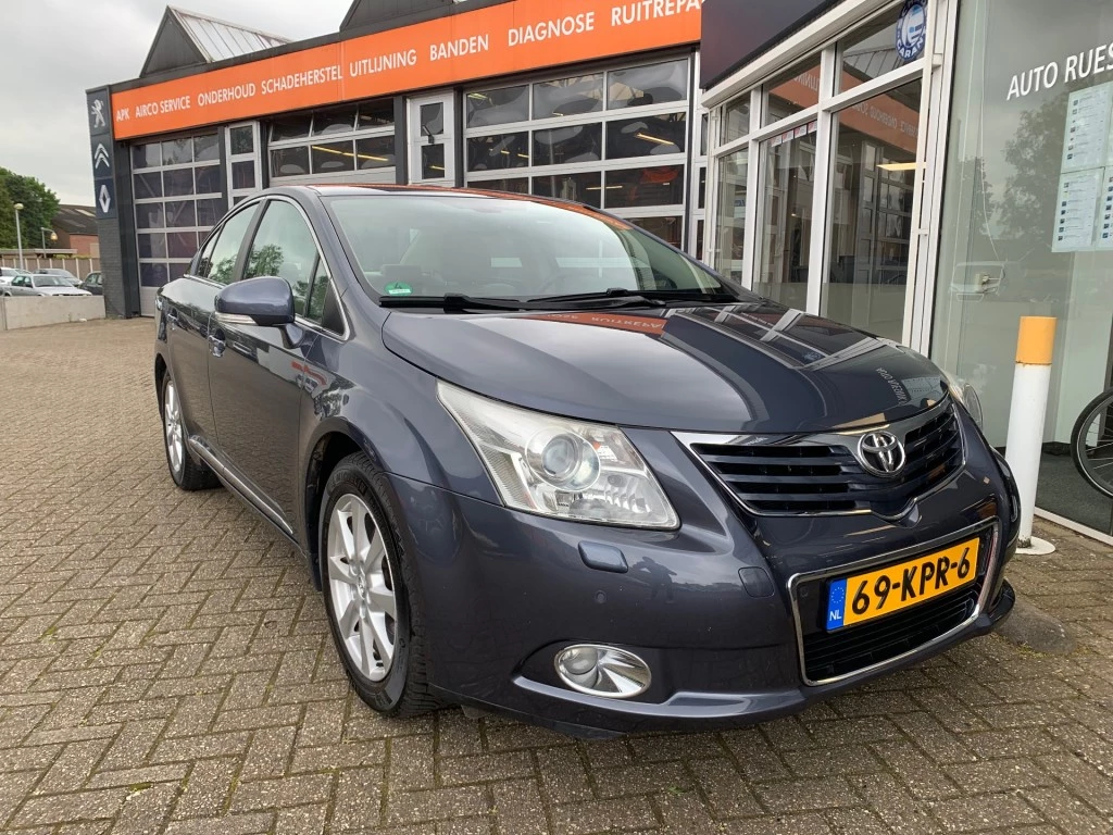 Hoofdafbeelding Toyota Avensis