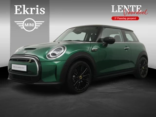 MINI 3-deurs Electric Classic 33 kWh | Stuur- en stoelverwarming | Camera | Parkeersensoren | Active Cruise Control | Navigatie | Lentevoordeel