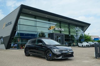 Volkswagen Golf R 2.0 TSI 320pk 8R 4Motion Performance Akrapovic Panoramadak Black edition IQ light DCC Camera