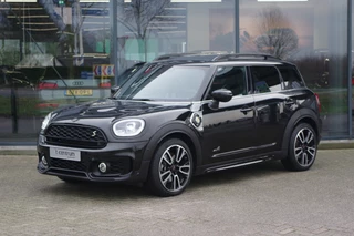 MINI Countryman Mini 2.0 Cooper S E 220 PK ALL4 John Cooper Works, Panoramadak, LED, 19" LM, Keyless, Camera, Cruise Control, Head-Up Display