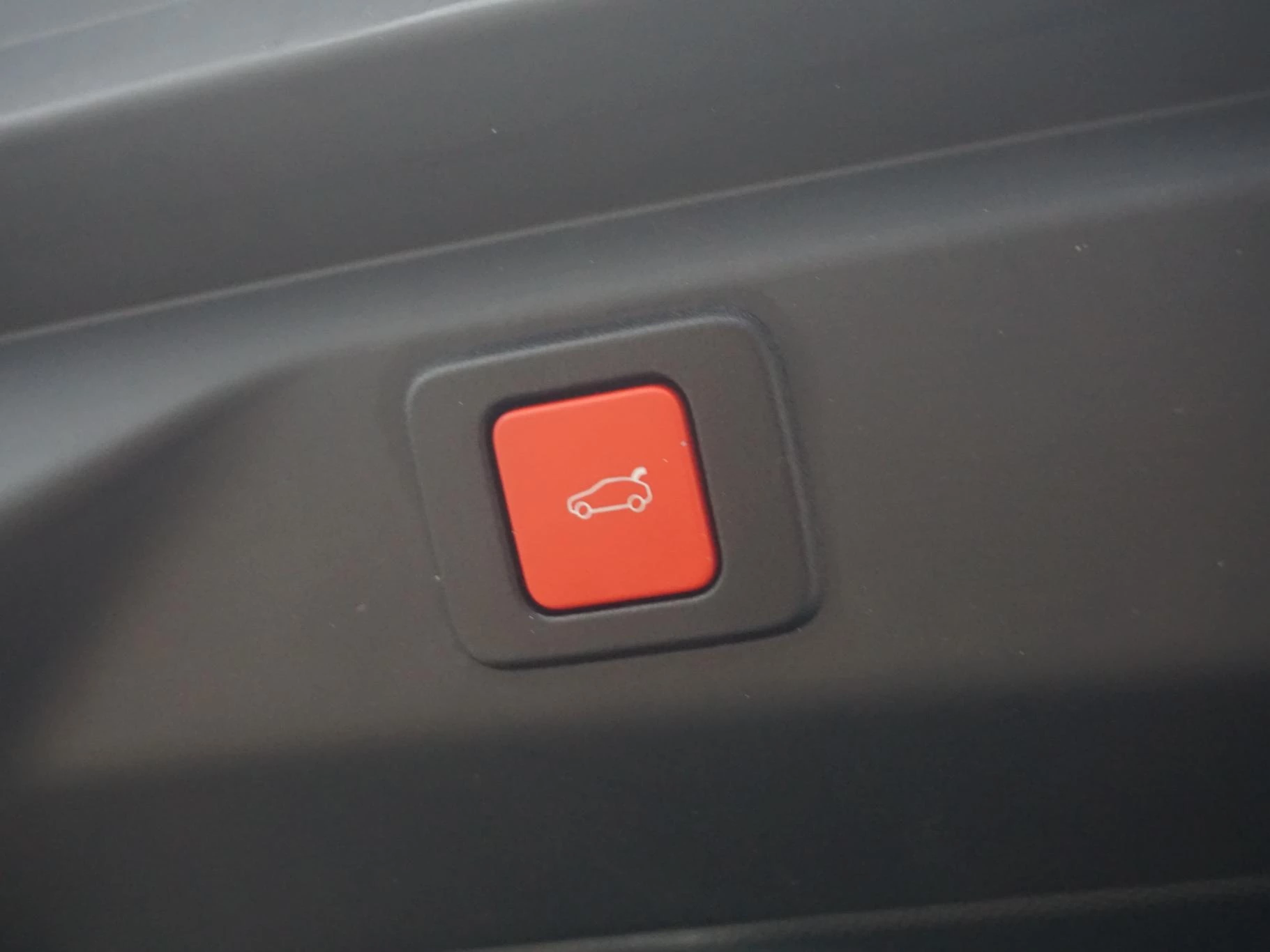 Hoofdafbeelding Peugeot e-3008