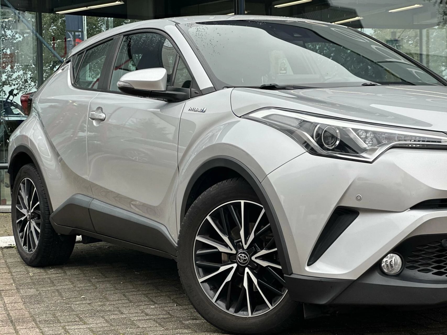 Hoofdafbeelding Toyota C-HR