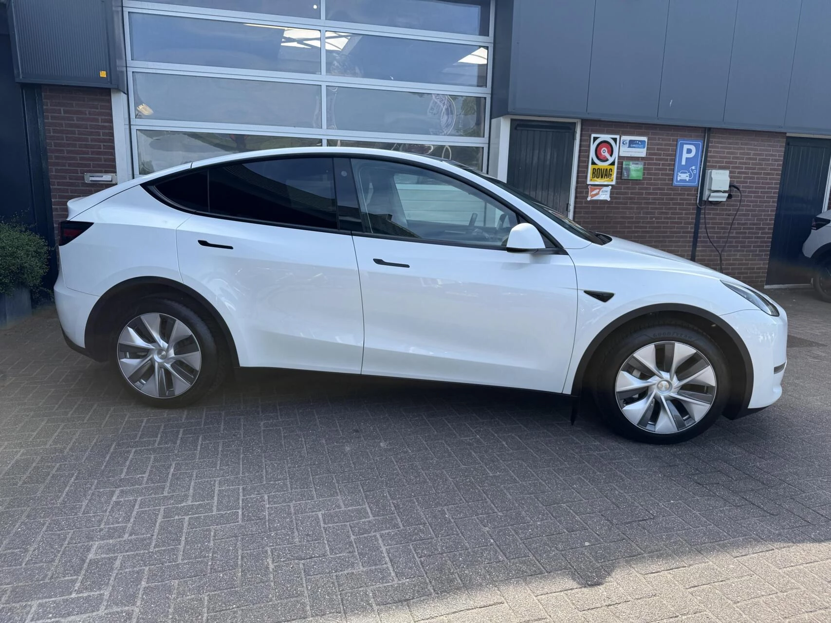 Hoofdafbeelding Tesla Model Y