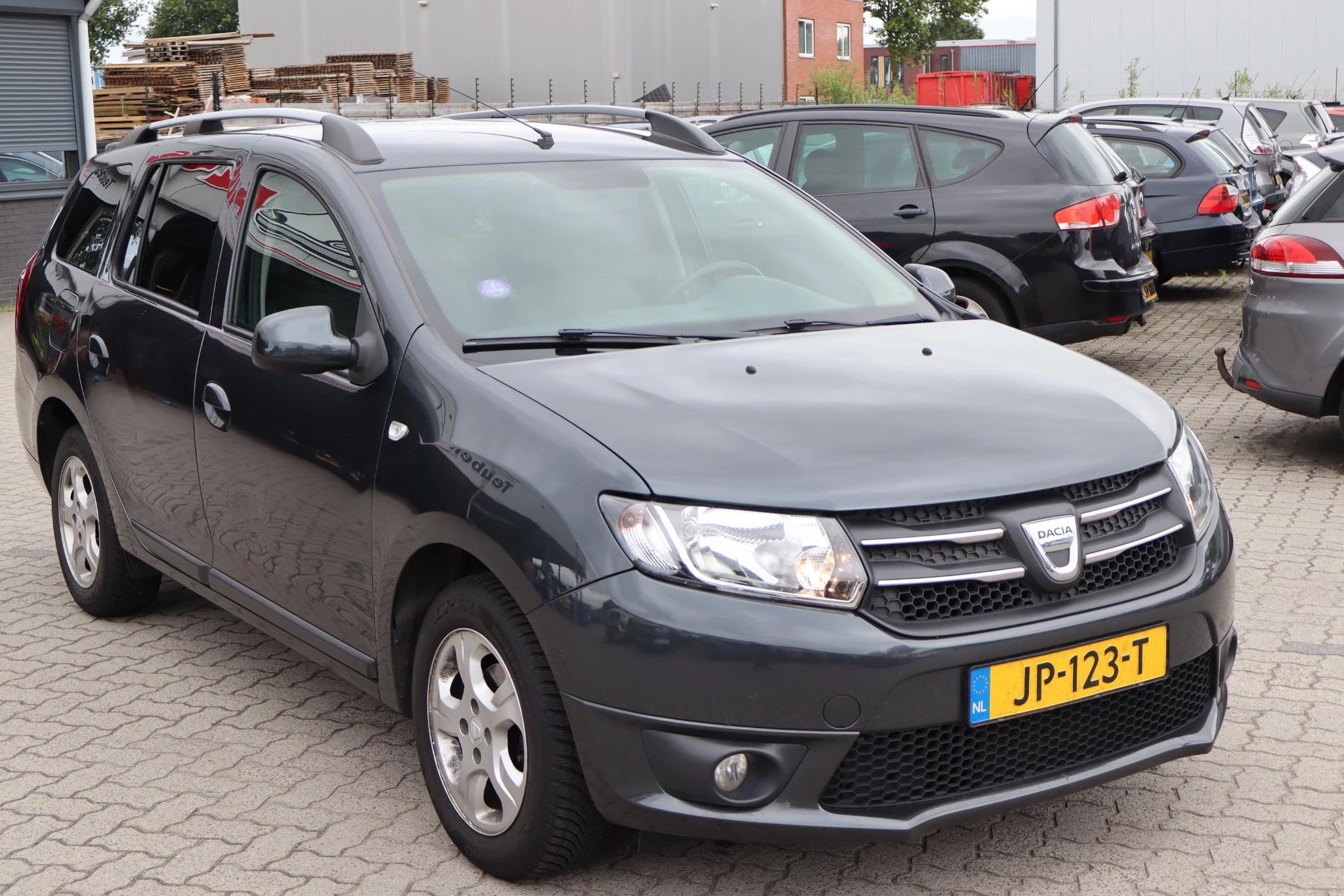 Hoofdafbeelding Dacia Logan