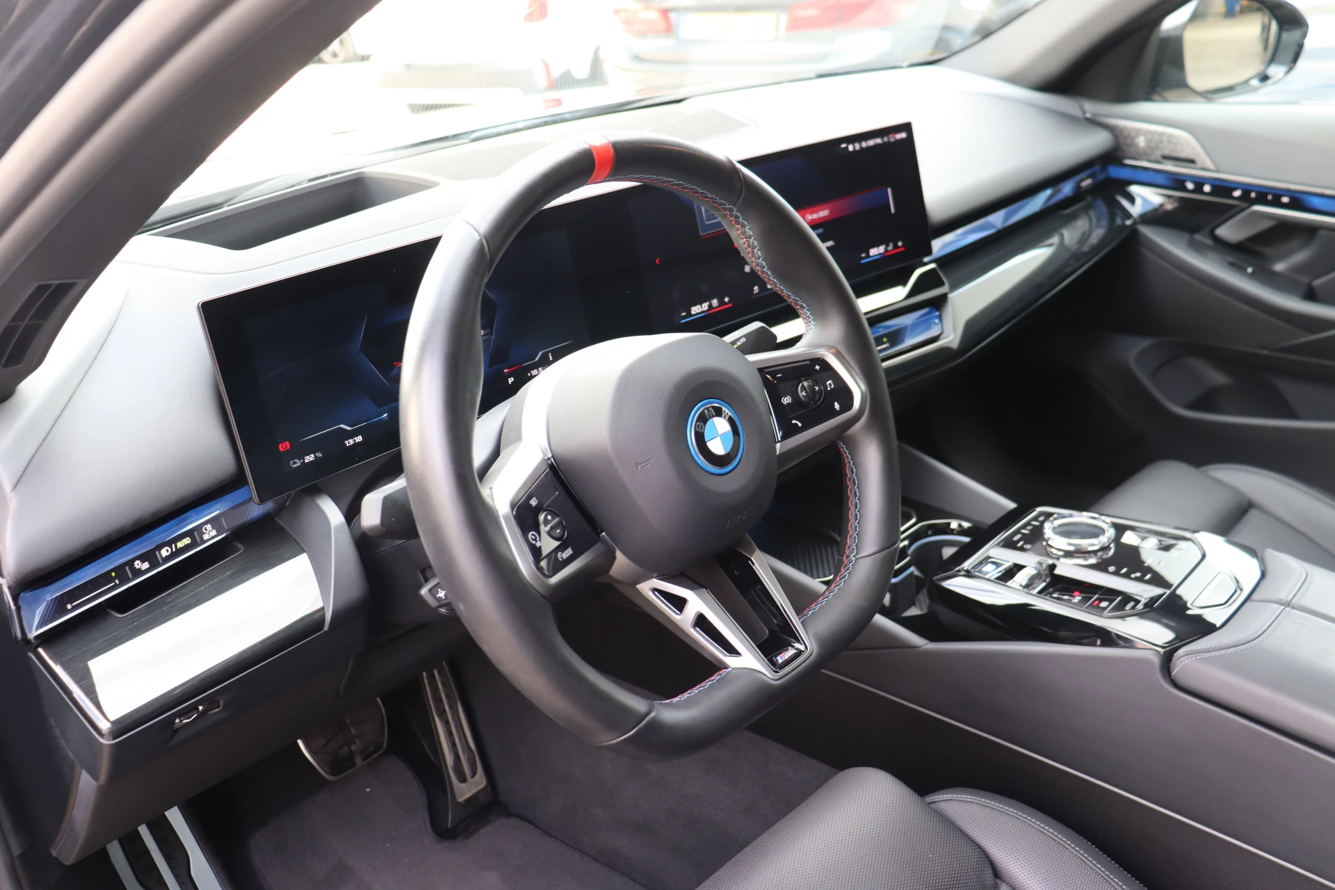 Hoofdafbeelding BMW i5