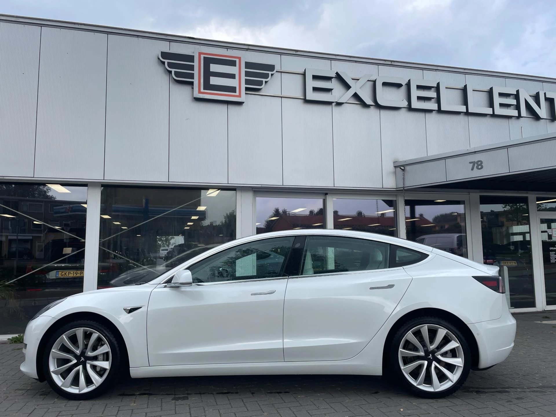 Hoofdafbeelding Tesla Model 3