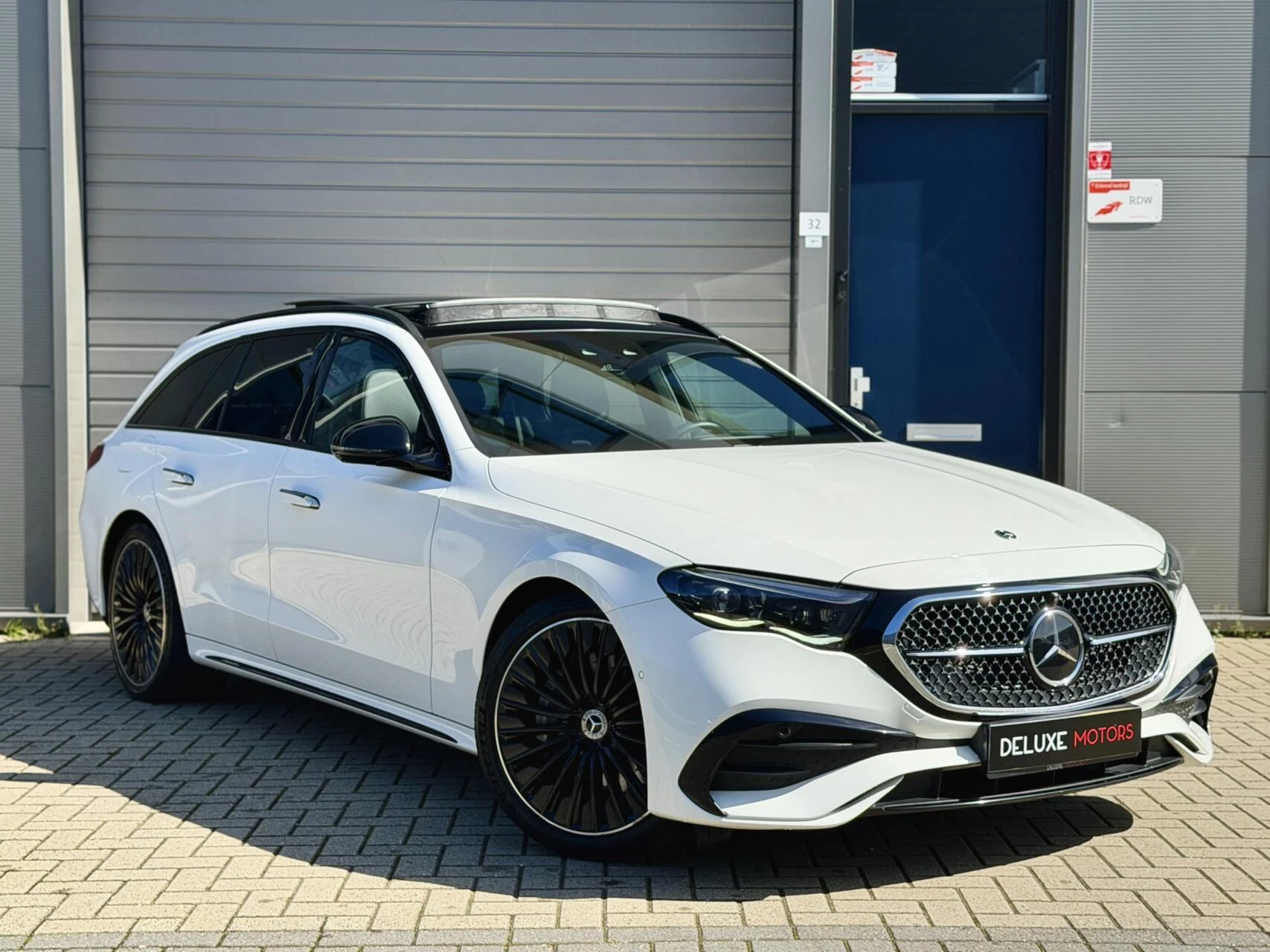 Hoofdafbeelding Mercedes-Benz E-Klasse