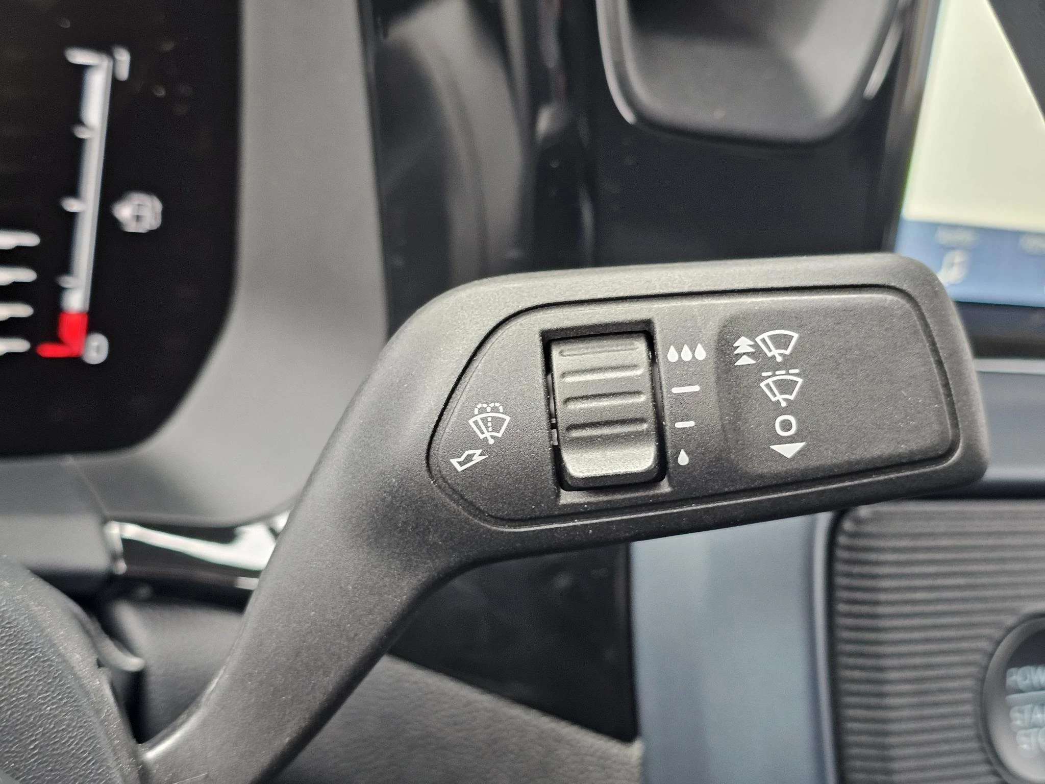 Hoofdafbeelding Ford Transit Courier