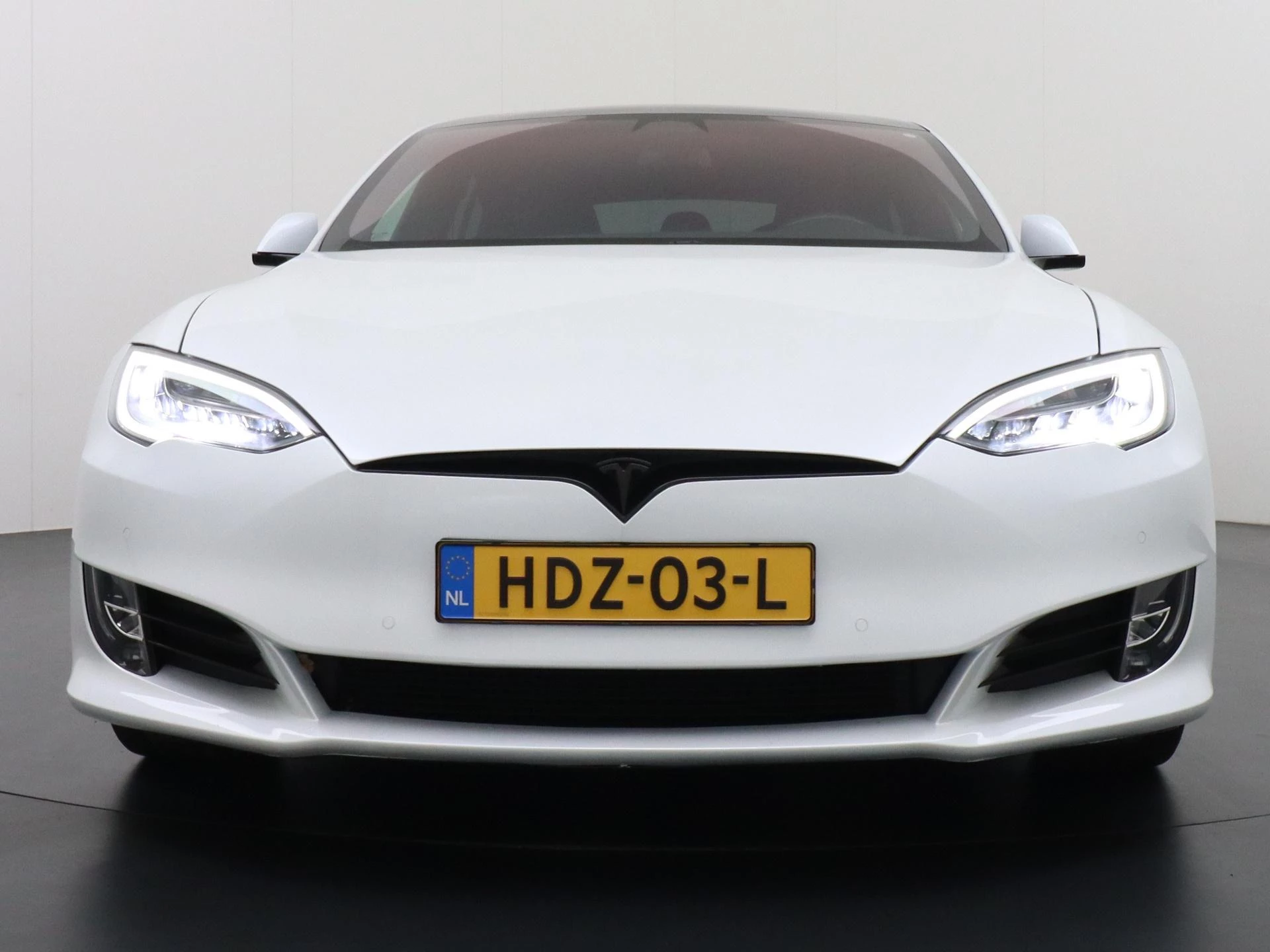Hoofdafbeelding Tesla Model S