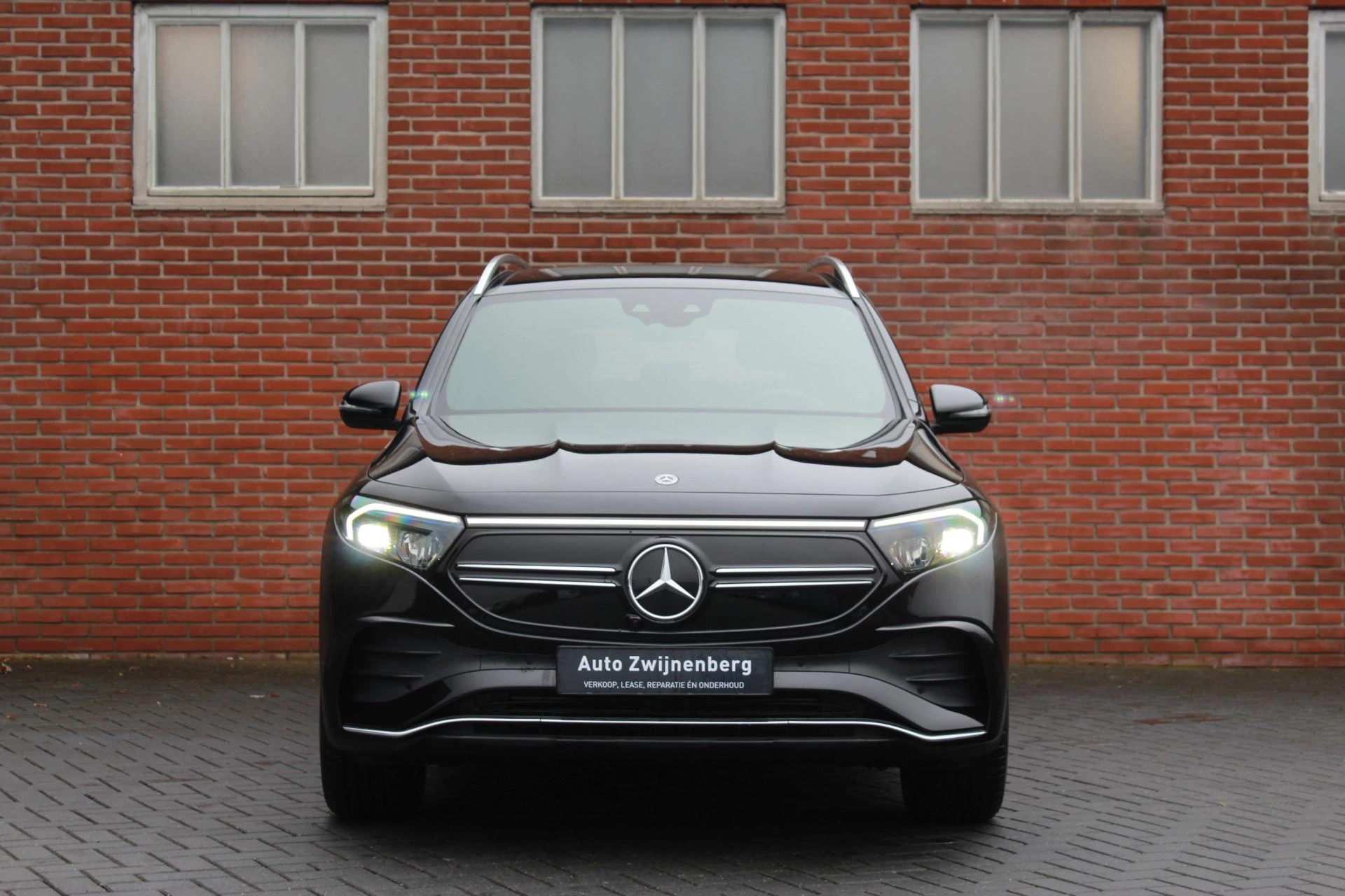 Hoofdafbeelding Mercedes-Benz EQB