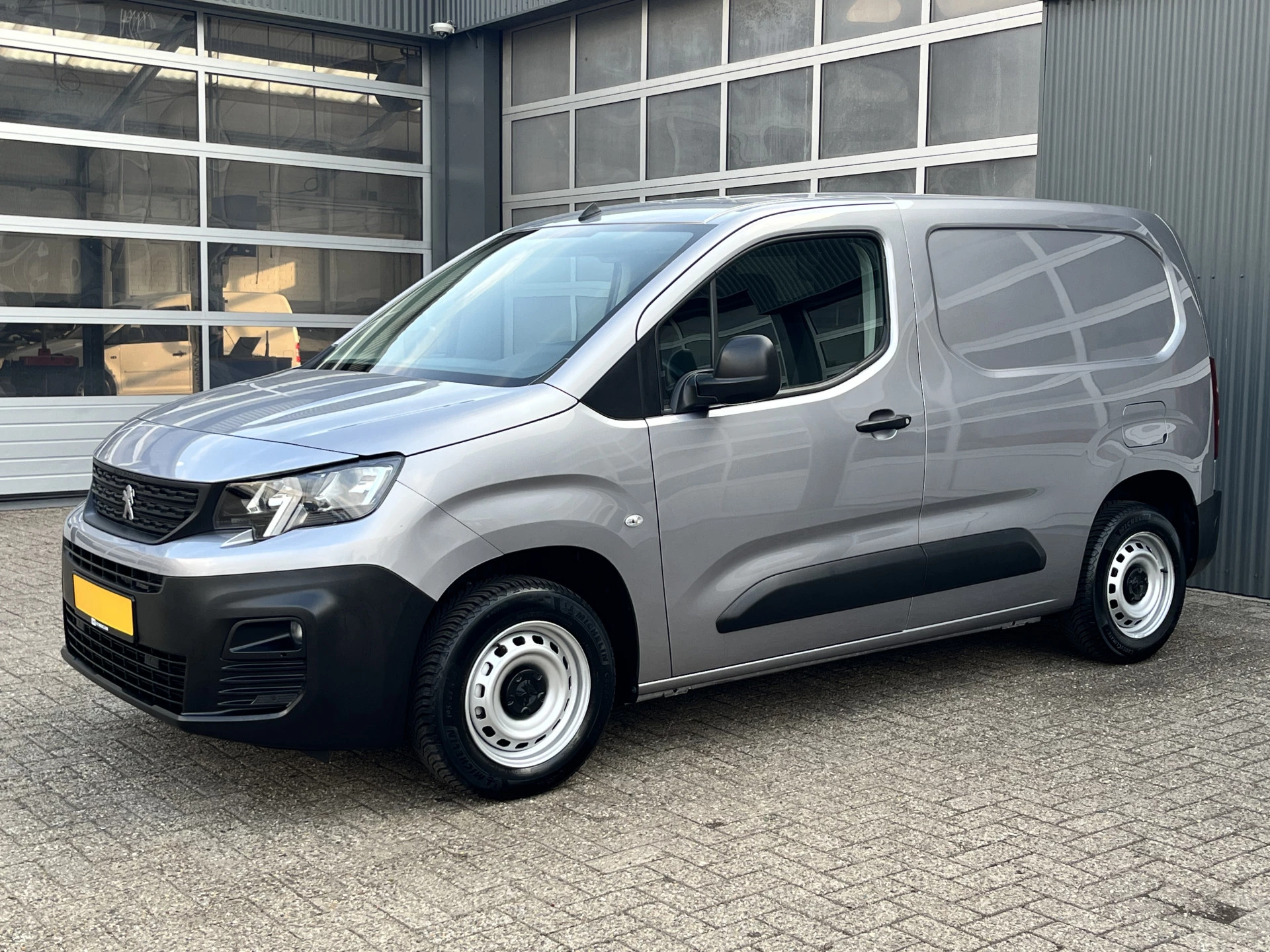 Hoofdafbeelding Peugeot Partner