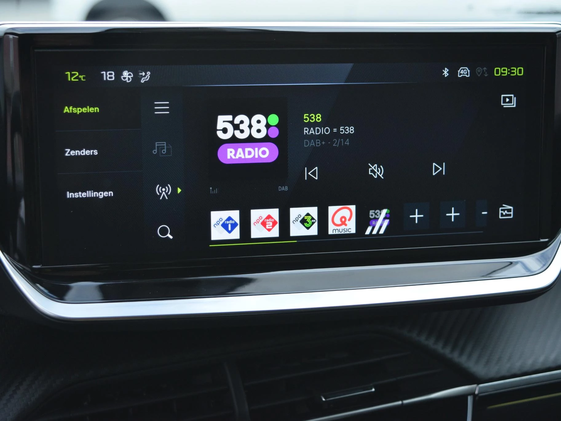 Hoofdafbeelding Peugeot e-2008