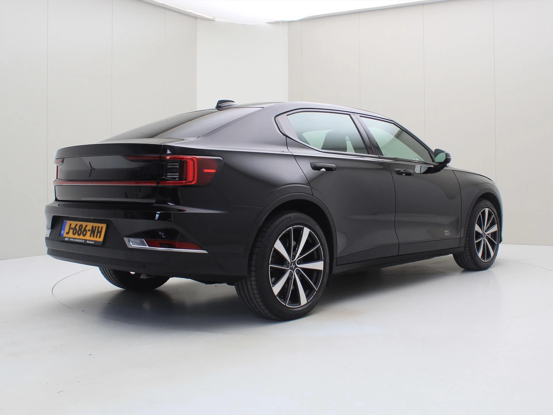 Hoofdafbeelding Polestar 2