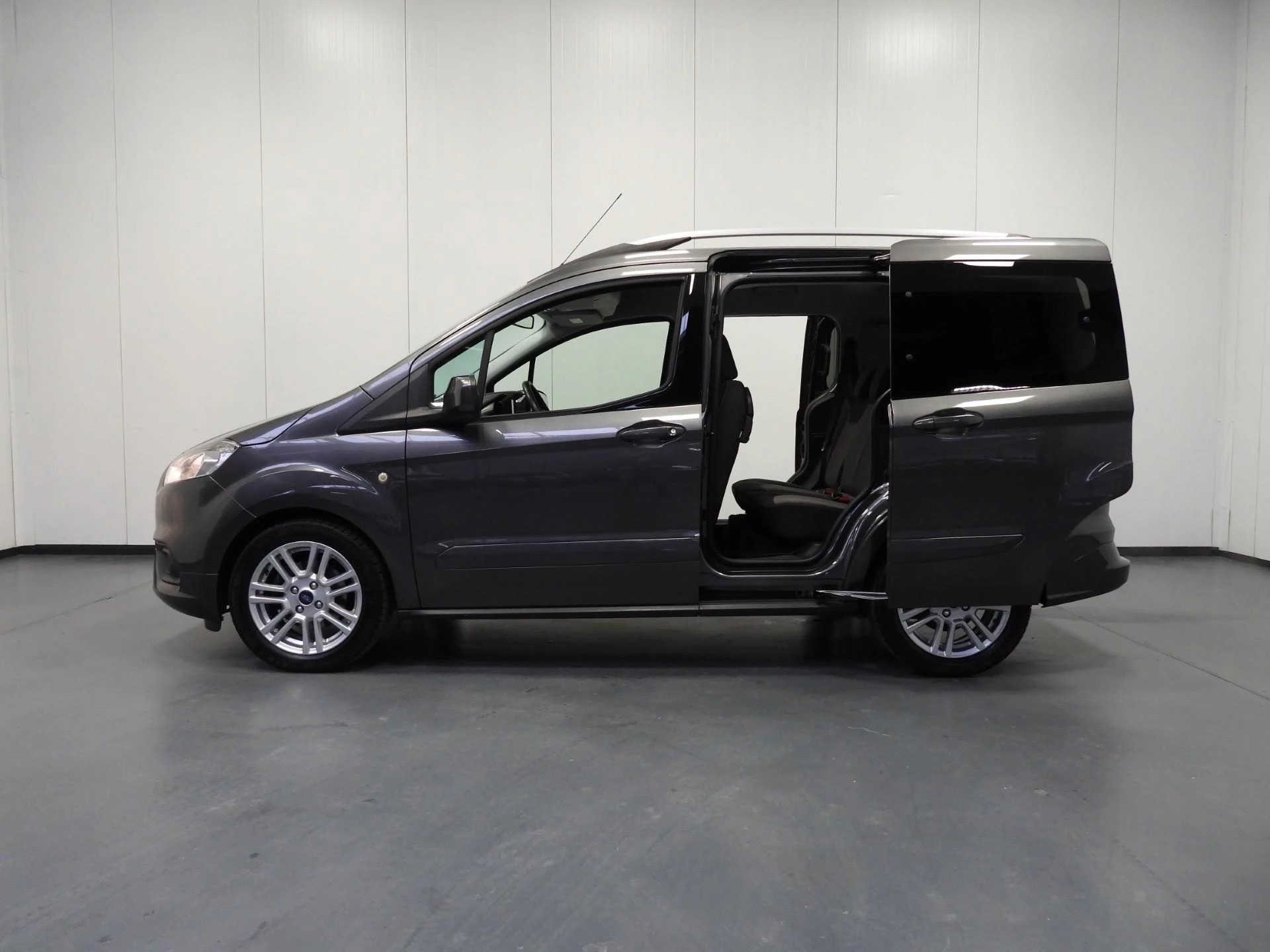 Hoofdafbeelding Ford Tourneo Courier