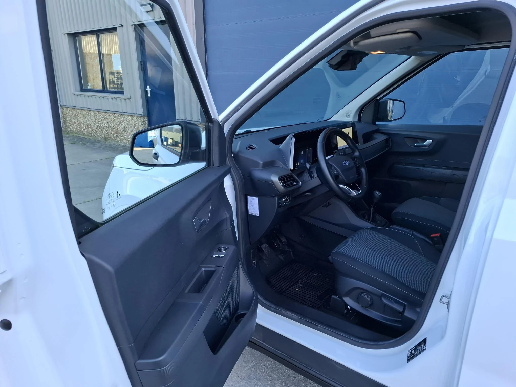 Hoofdafbeelding Ford Transit Courier