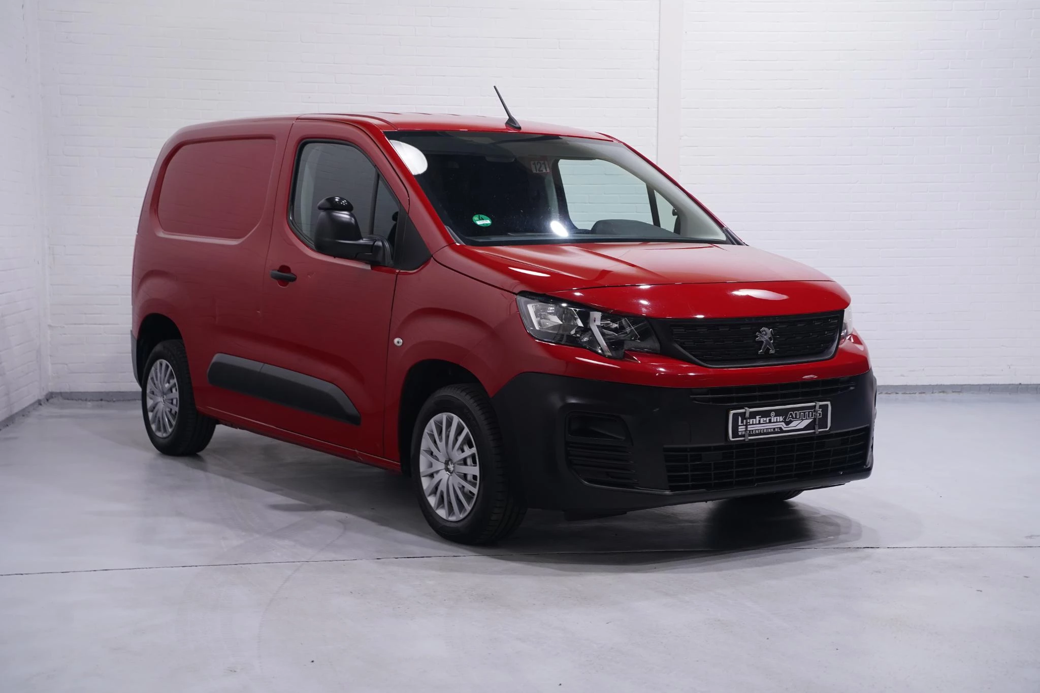 Hoofdafbeelding Peugeot Partner