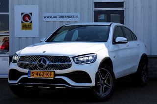 Mercedes-Benz GLC Coupé 300e 4MATIC AMG Plug in Hybride 9G-Aut.*BTW*Perfect Onderh.*Facelift*AMG Ext/int/Diamond Grille/Sport Leder/Stoelverw./Navi/LED/Xenon/DAB/Apple Carplay-android/Camera/Elek. Klep/Parkeersens.V+A/19 inch LM*