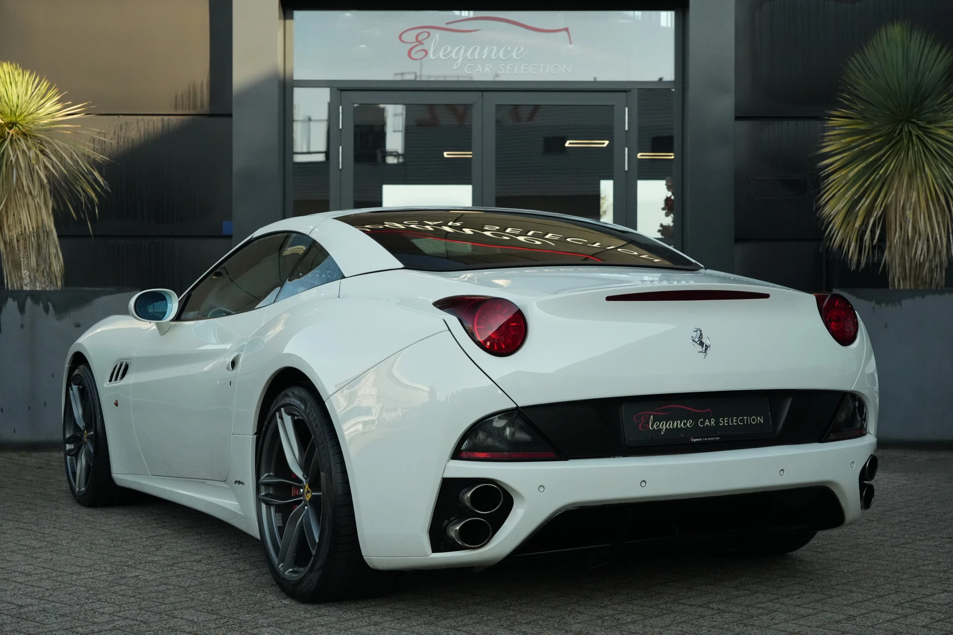 Hoofdafbeelding Ferrari California