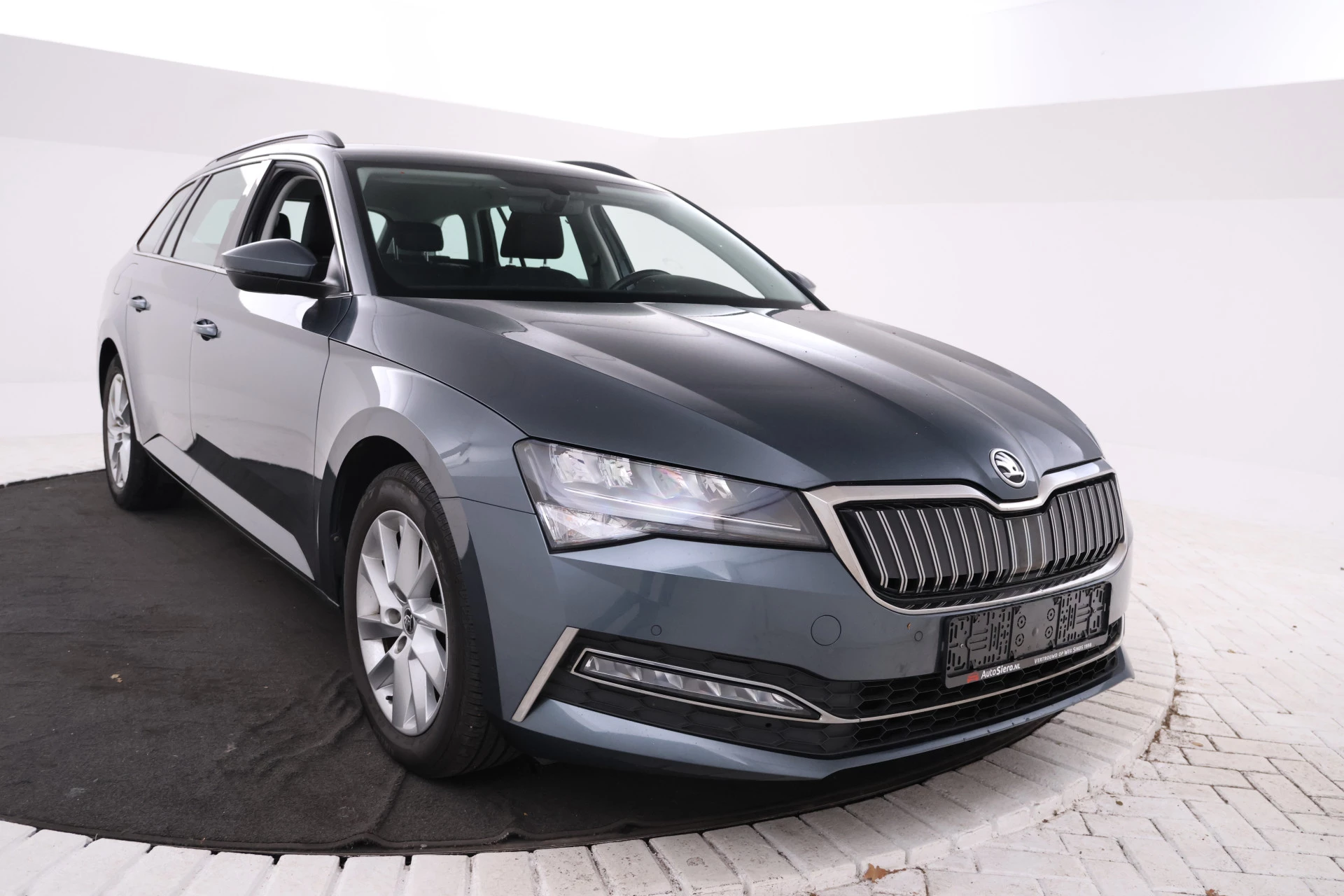 Hoofdafbeelding Škoda Superb
